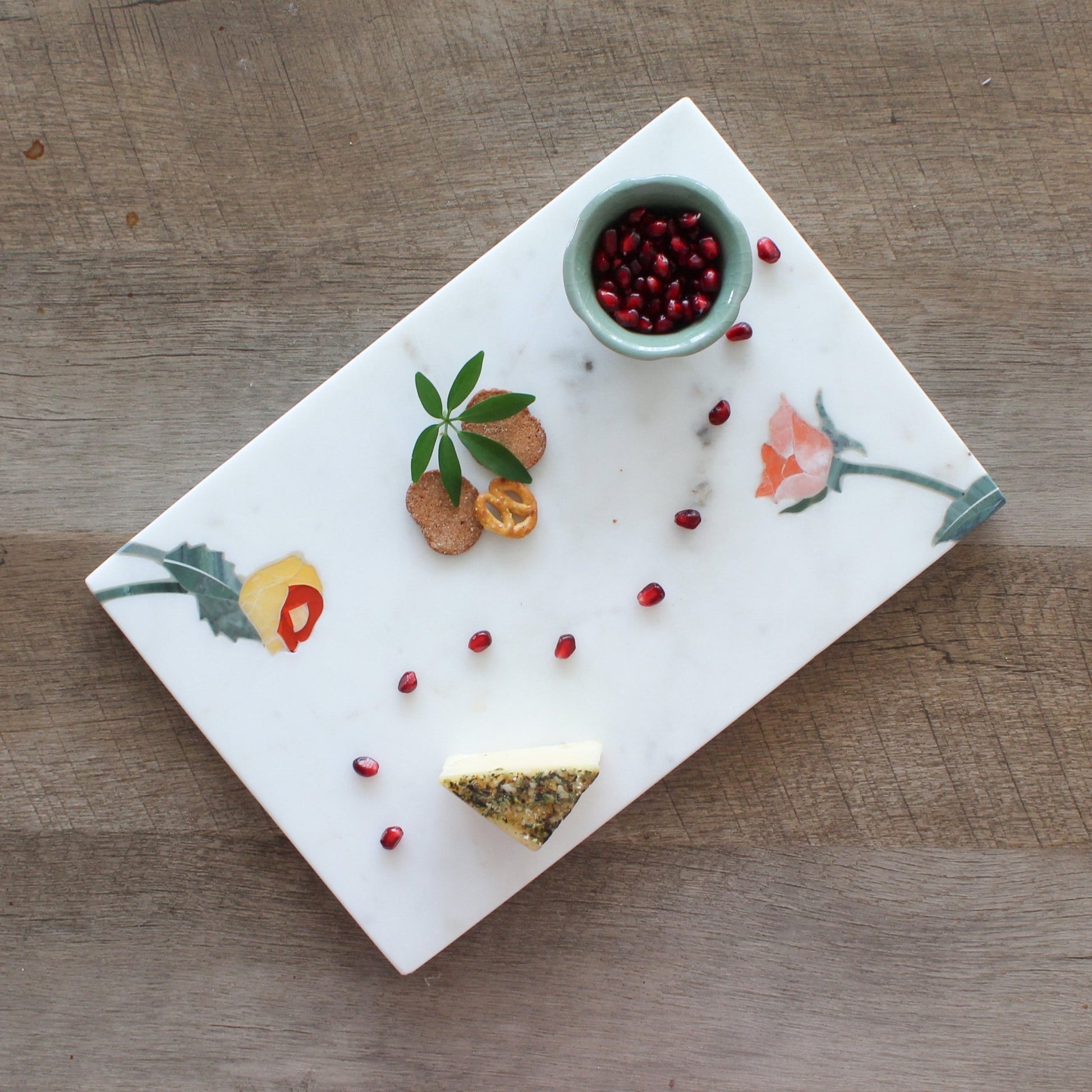 Anthropologie_BETSEY_FLORAL_STONE_CHEESE_BOARD-02