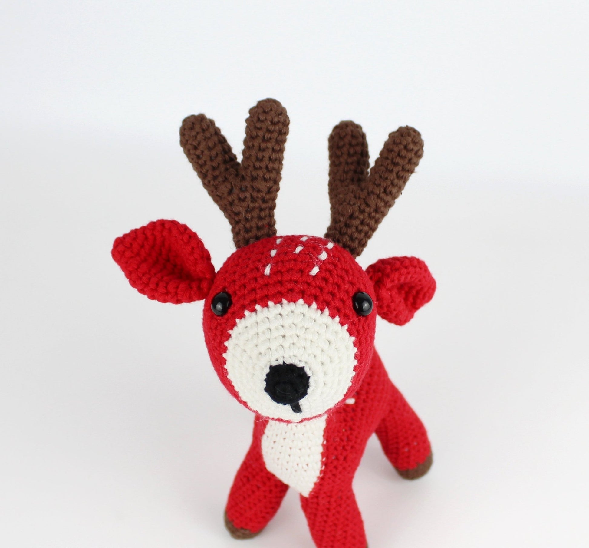 Deer-Amigurumi-Crochet-Red-03