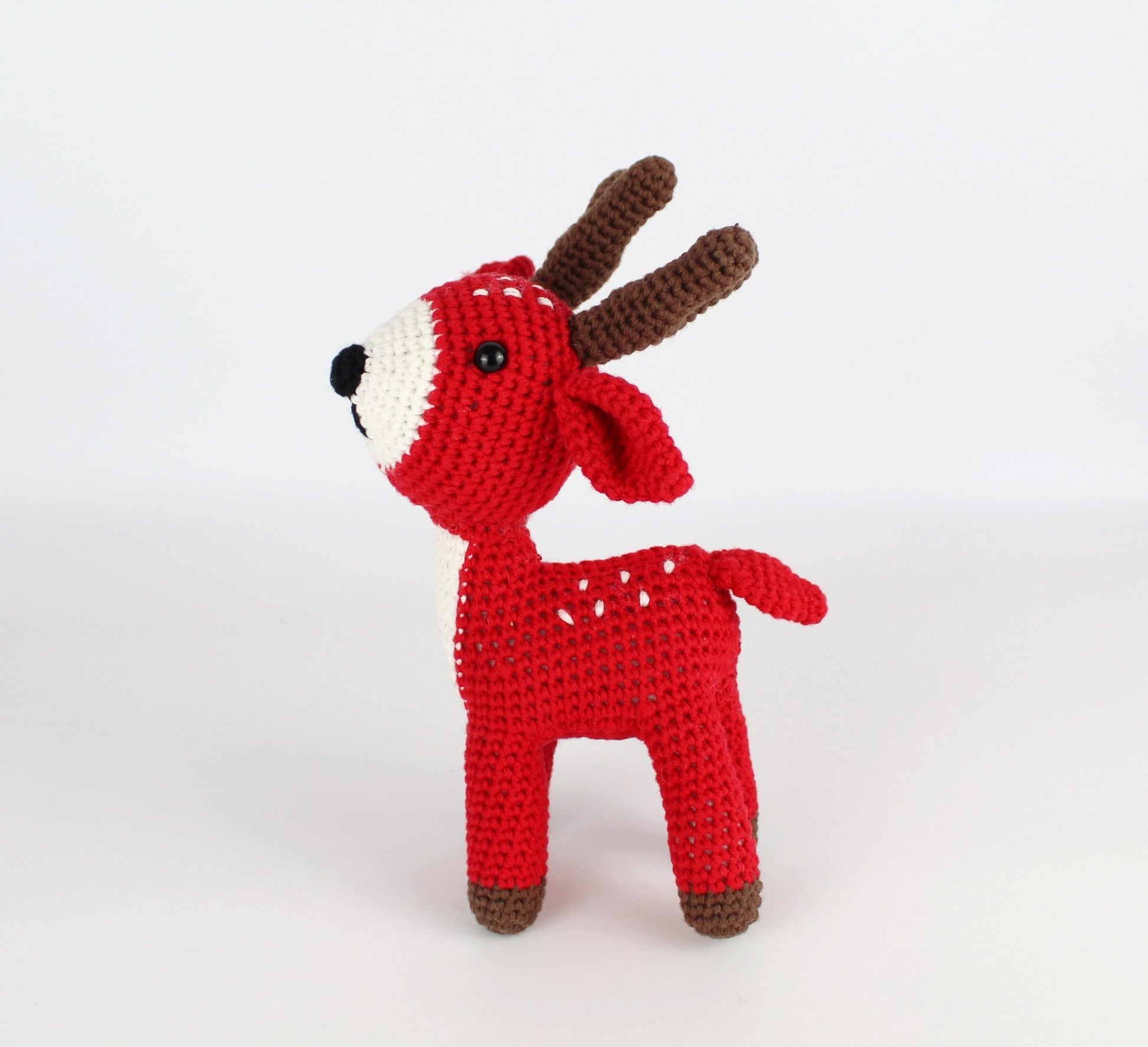 Deer-Amigurumi-Crochet-Red-10