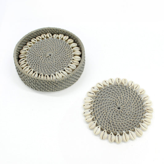 Dinning-Table-Setting-Luxury-High-Quality-Handmade-Sustainable-Grey-Rattan-Seashell-Coaster-1