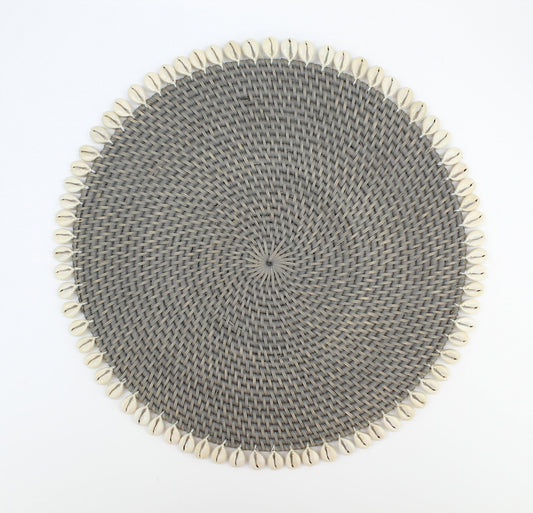 Dinning-Table-Setting-Luxury-High-Quality-Handmade-Sustainable-Grey-Rattan-Seashell-Placemat-2