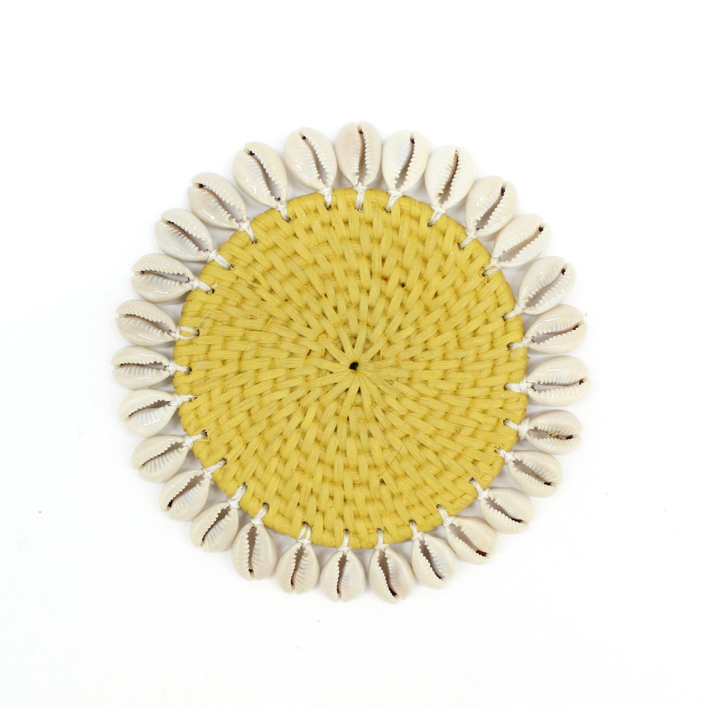 Dinning-Table-Setting-Luxury-High-Quality-Handmade-Sustainable-Yellow-Rattan-Seashell-Coaster-4