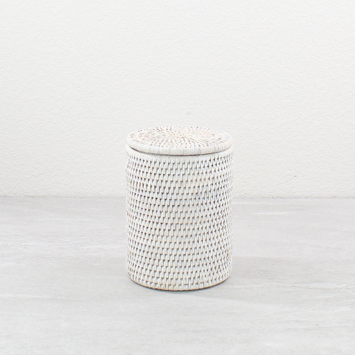 Eco_Handcraft-Bathroom-Collection-Scalloped-Rattan-Tray-Napkin-Holder-Cover-Rattan-Basket-Whitewash-12