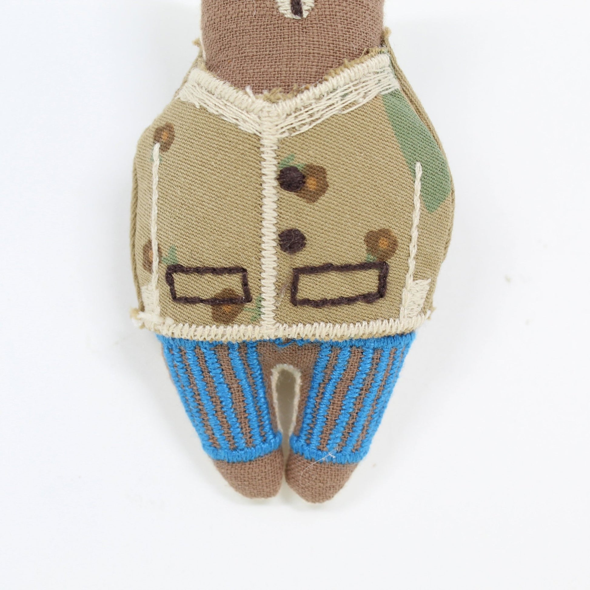 Handmade-Cloth-Bear-Wearing-Suits-Brooch-04