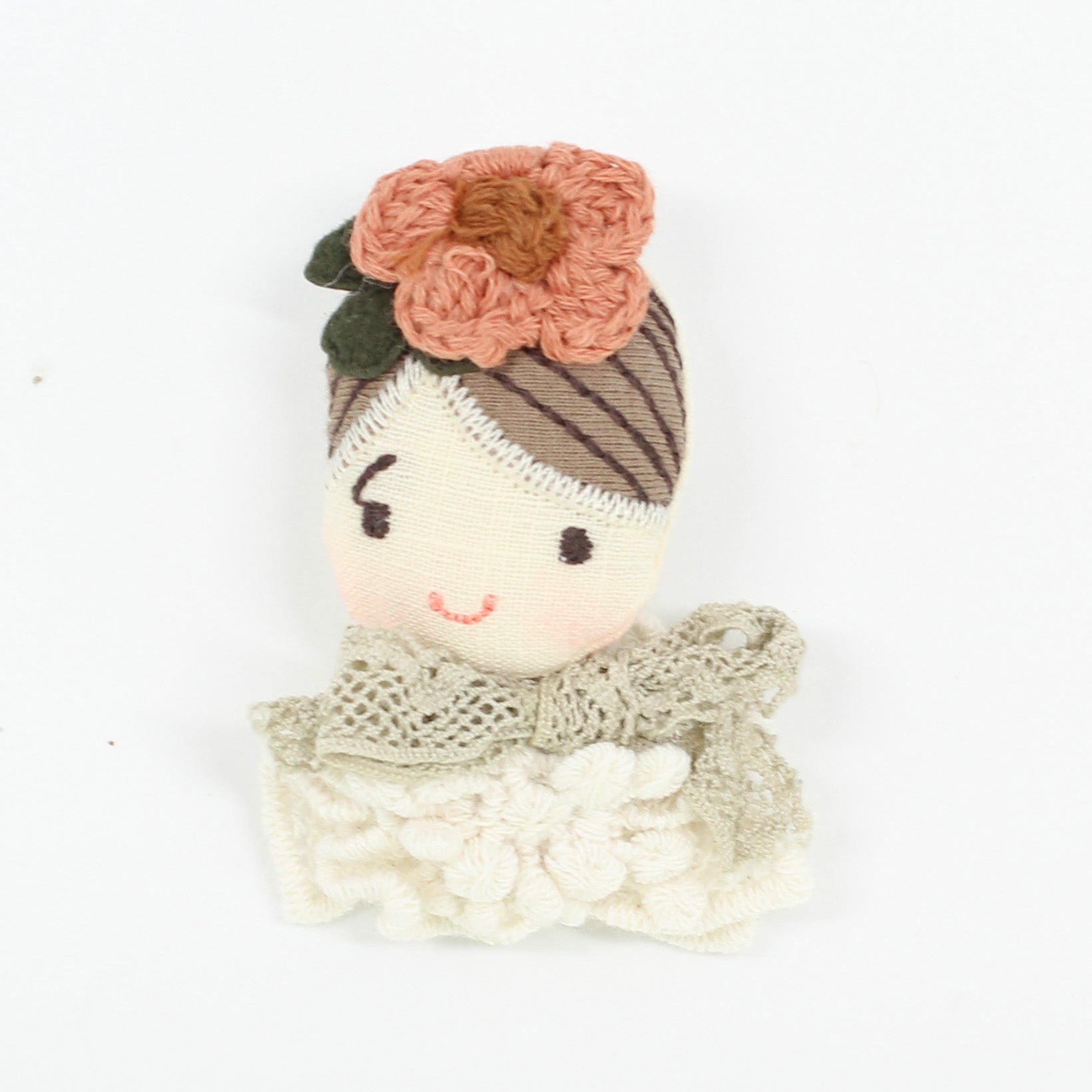 Handmade-Cloth-Beauty-Girl-Brooch-03-2