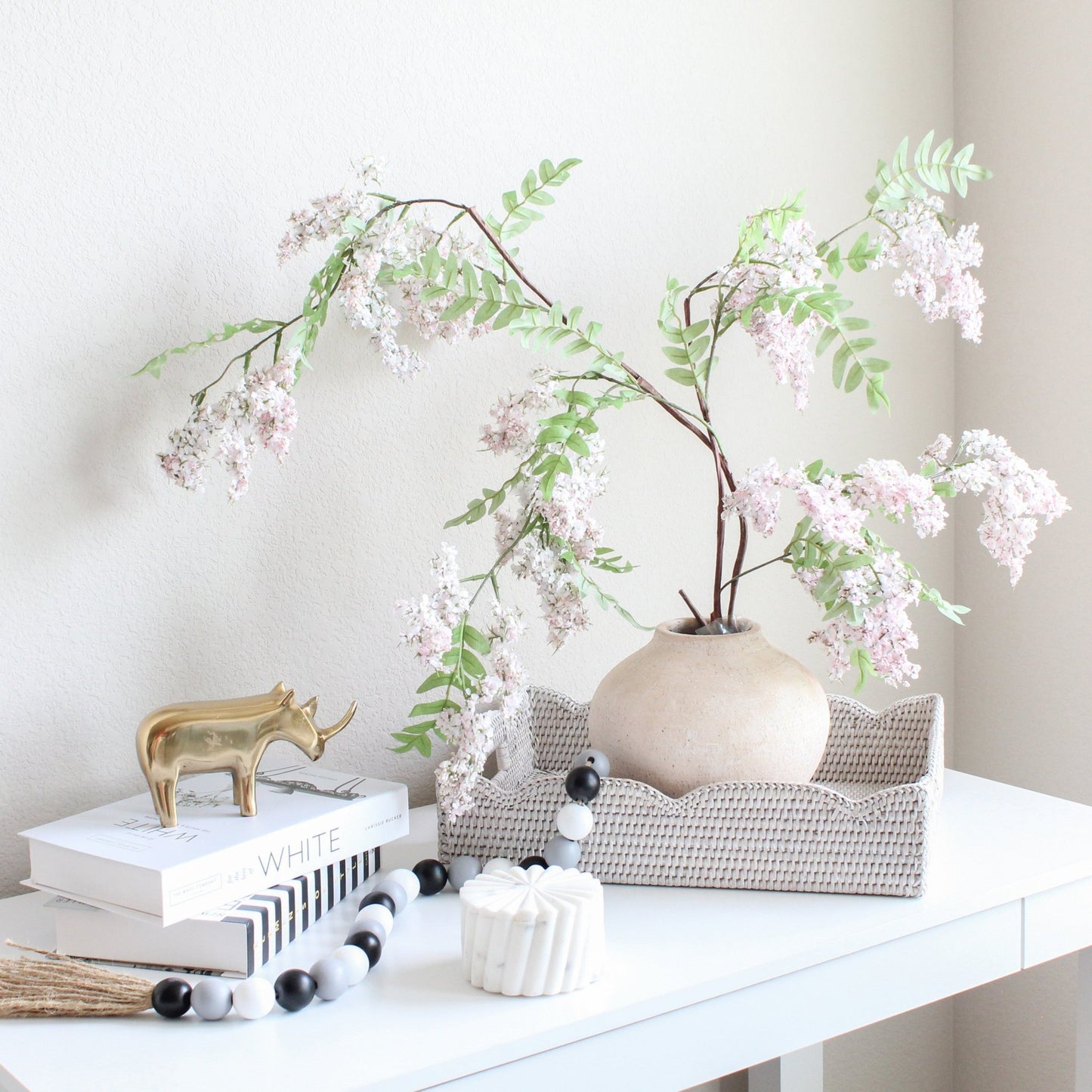 IMG_5041-Scalloped_Eco_Handcraft_Rectangle_Rattan_Tray-Table_Setting-Whitewash-01-use