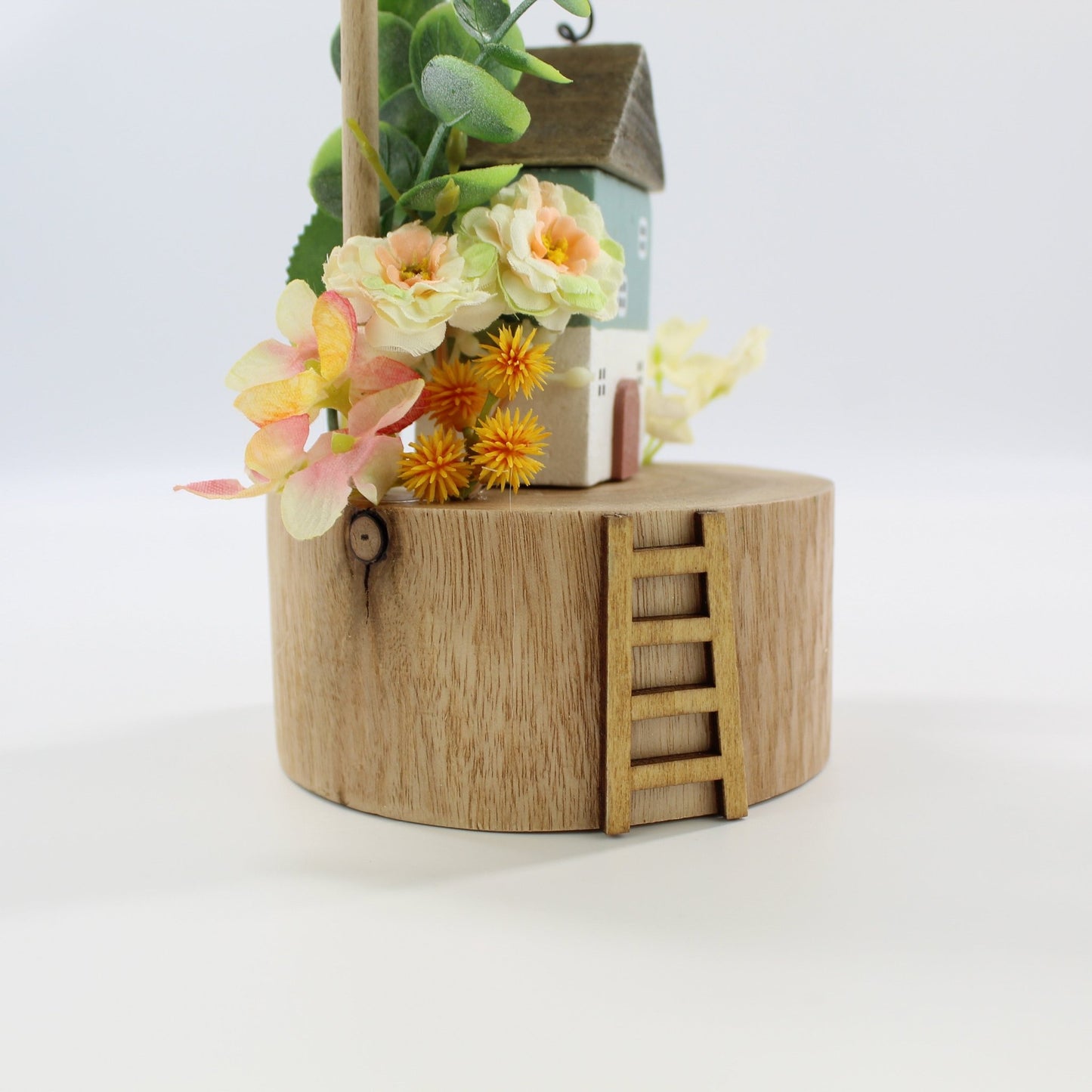 IMG_5419-Miniature-Wooden-Sculpture-House-Mushroom-Flower-Design-04