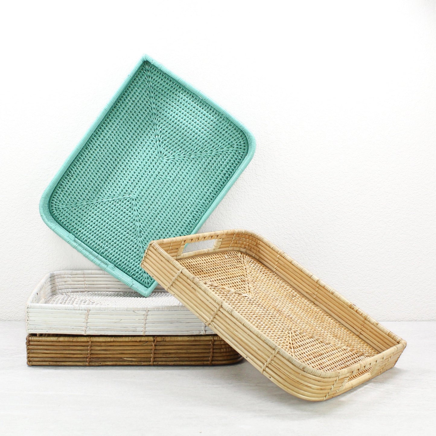 Leaf-shaped rattan tray with handles in honey brown for coffee table and ottoman-01