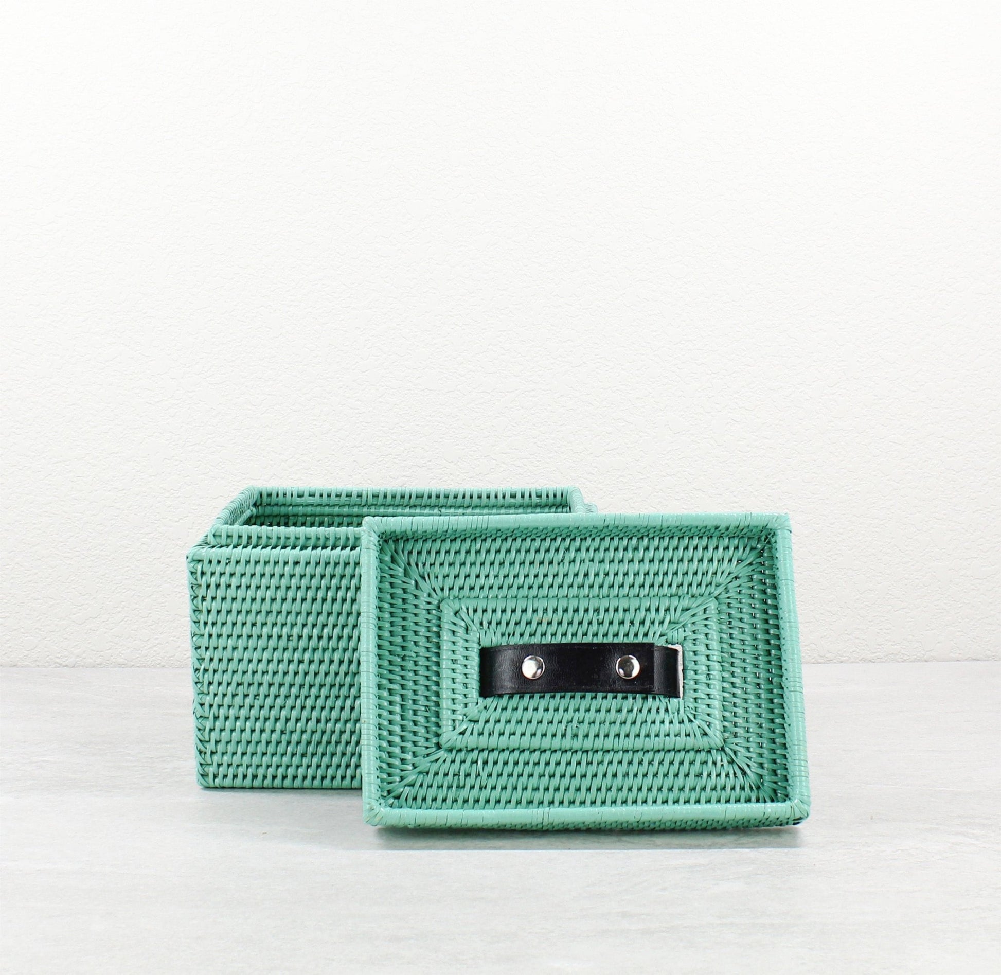 Rattan-Makeup-Box-with-Lid_NoInsert_-Sustainable-Home-Organizing-006
