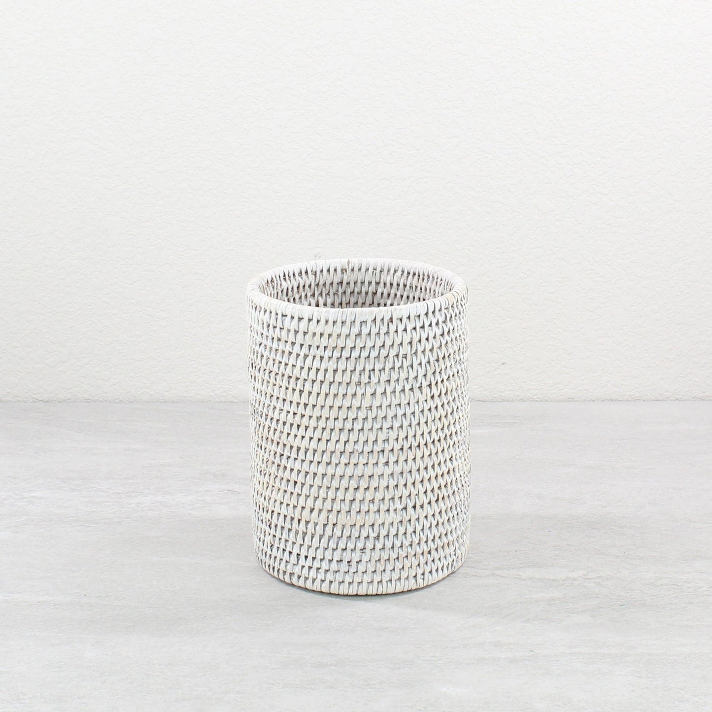 Rattan-Wine-Bottle-Holder-Sustainable-Luxury-Home-Organizing-Colorful-006