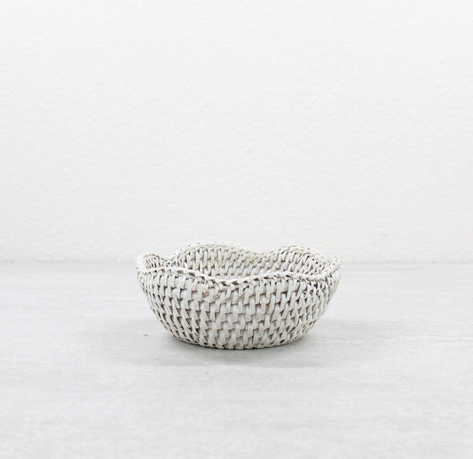 Round-Scalloped-Bowl-Tray-Close-Weaving-Sustainable-Home-Organizing-SS-Combination-002