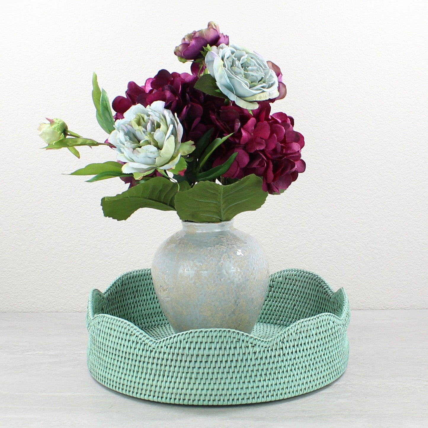 Round-Scalloped-Rattan-Tray-Sustainable-Home-Organizing-Medium-SageLeaf-004