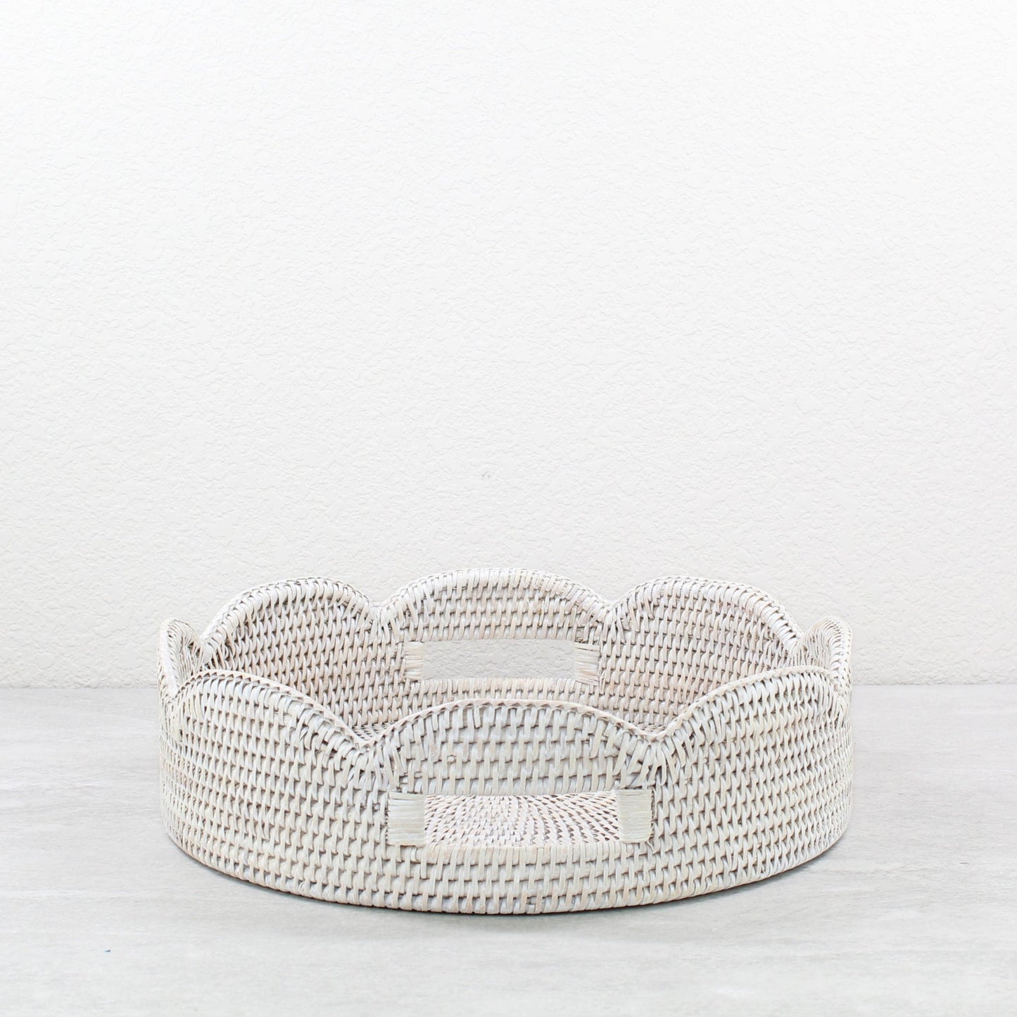 Round-Scalloped-Rattan-Tray-Sustainable-Home-Organizing-Medium-Whitewash-15