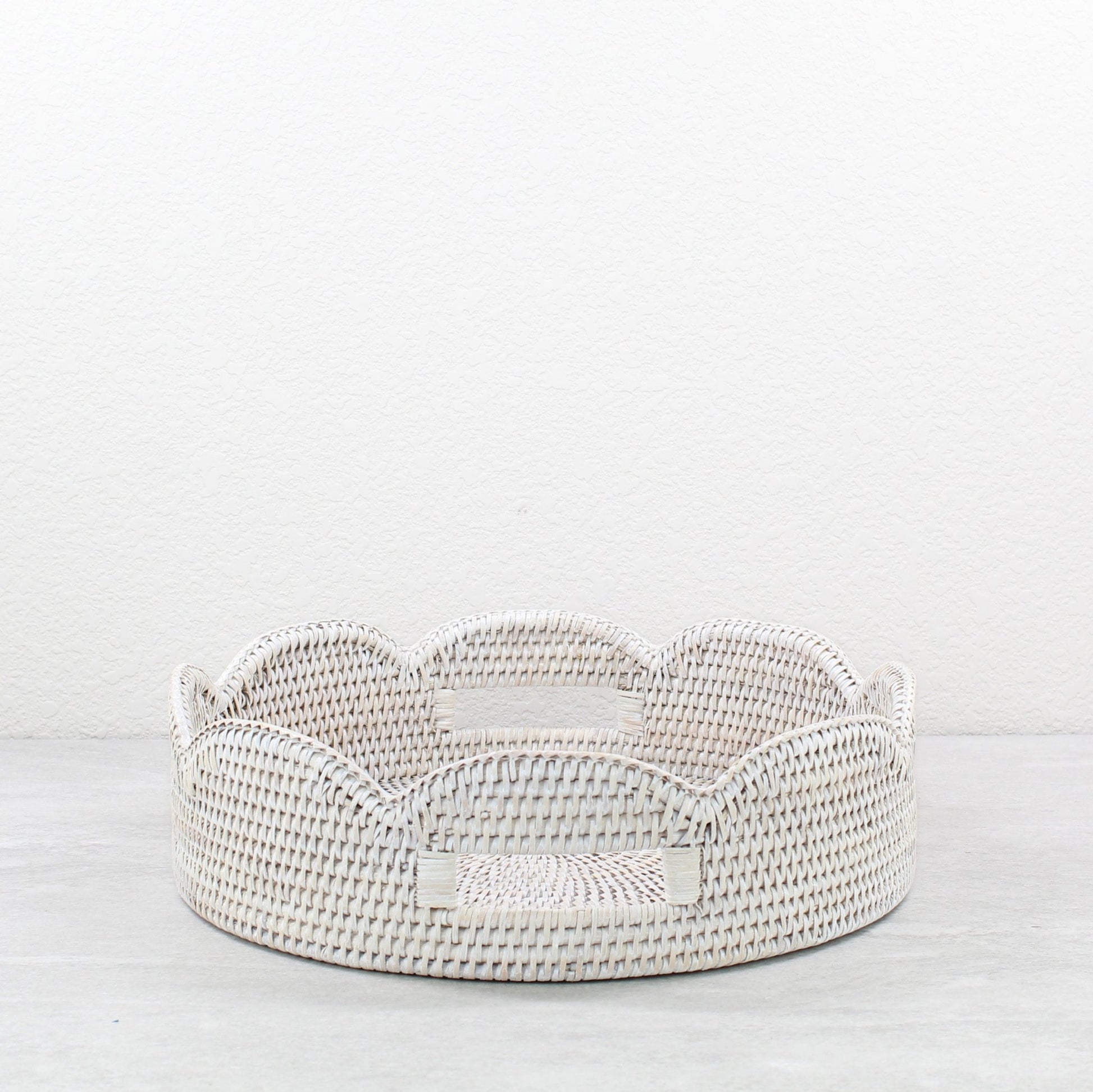 Round-Scalloped-Rattan-Tray-Sustainable-Home-Organizing-Medium-Whitewash-15