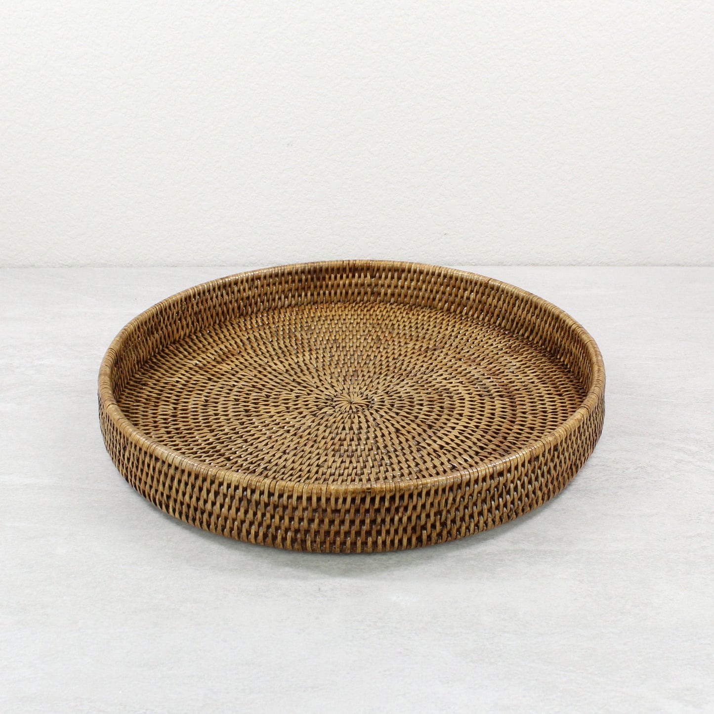 Tight-Woven-Round-Rattan-Tray-Sustainable-Home-Organizing-HoneyBrown-medium-005