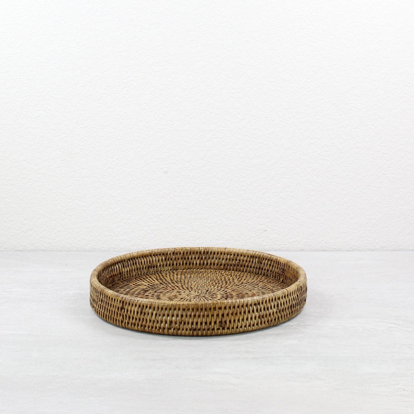 Tight-Woven-Round-Rattan-Tray-Sustainable-Home-Organizing-HoneyBrown-smll-001