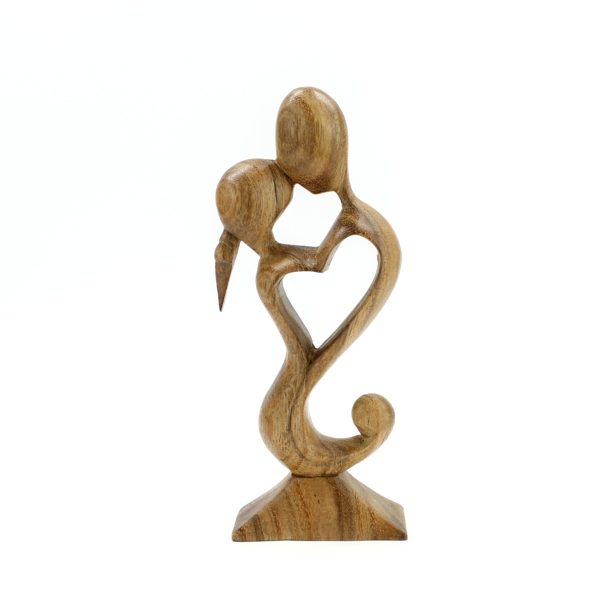 Wood-Romantic-Love-Sculpture-003