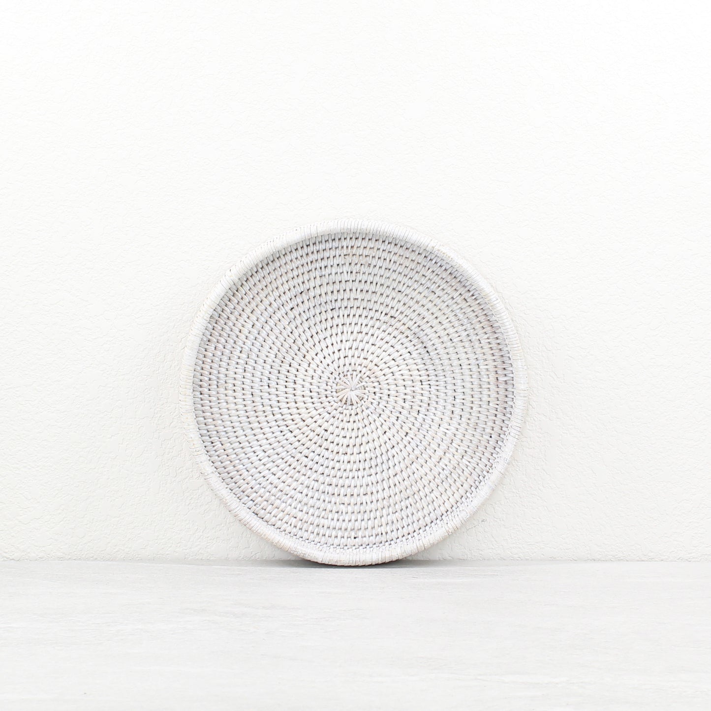 Round Tight Woven Rattan Tray for Luxury Homes- Whitewash