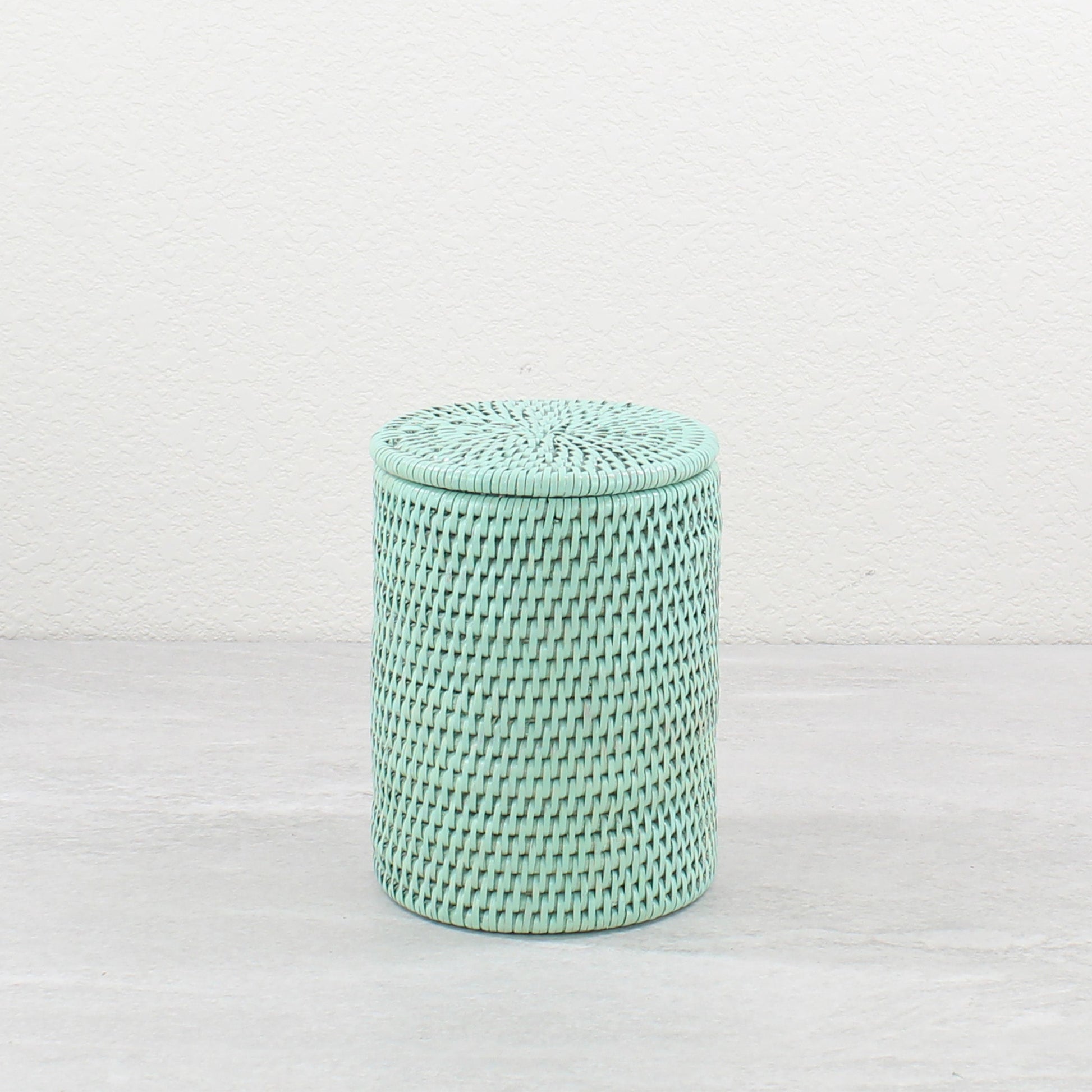 3-Rattan_Round_Box_with_Lid_no_Insert_-Sustainable_Home_Organizing-Sage_Leaf-02-use_c53d4069-3b21-4812-a16b-2d0f47db2d73