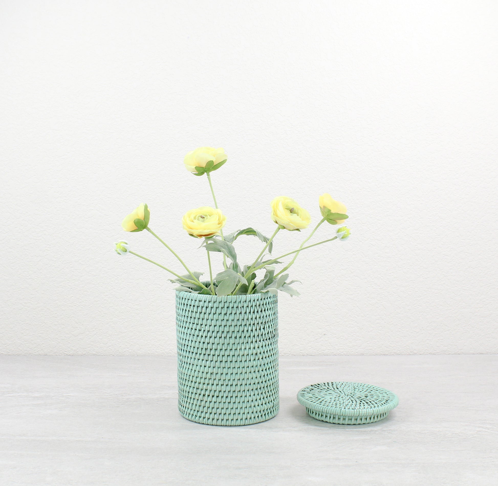 Sage Leaf Rattan Décor for Small Spaces-leaf tray-round box-02