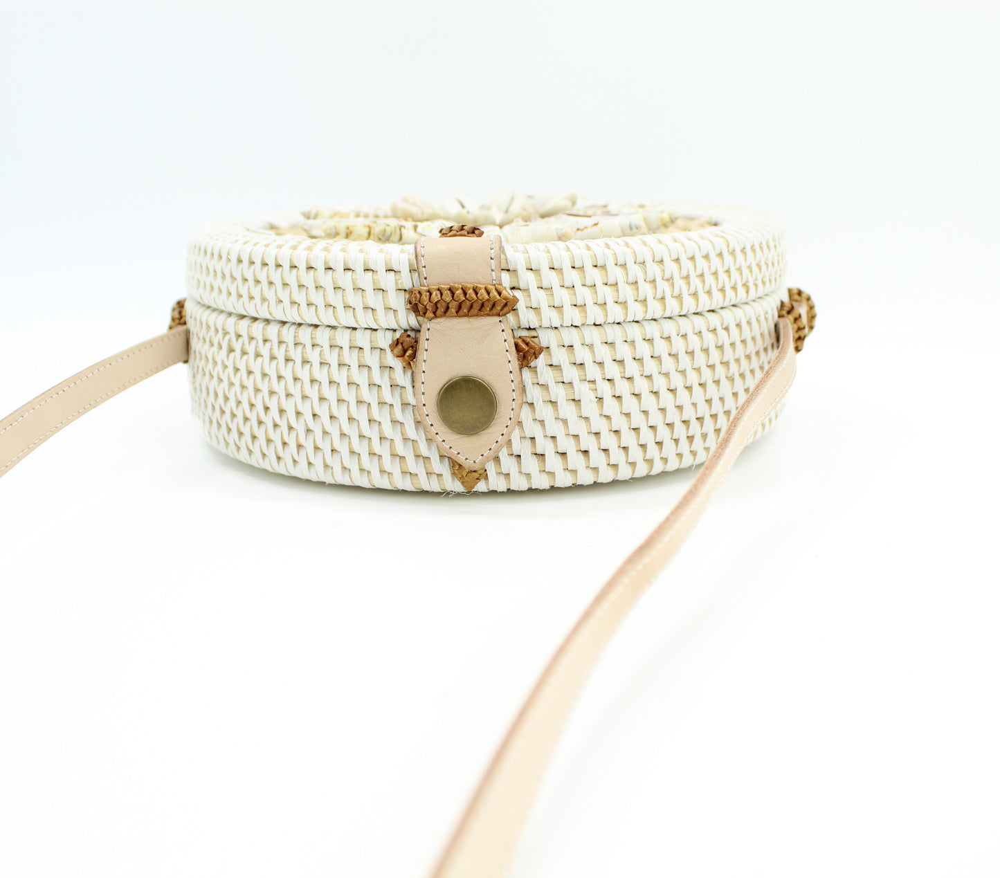 Bali-Seashell-Flower-Pattern-Rattan-Crossbody-Bag-007