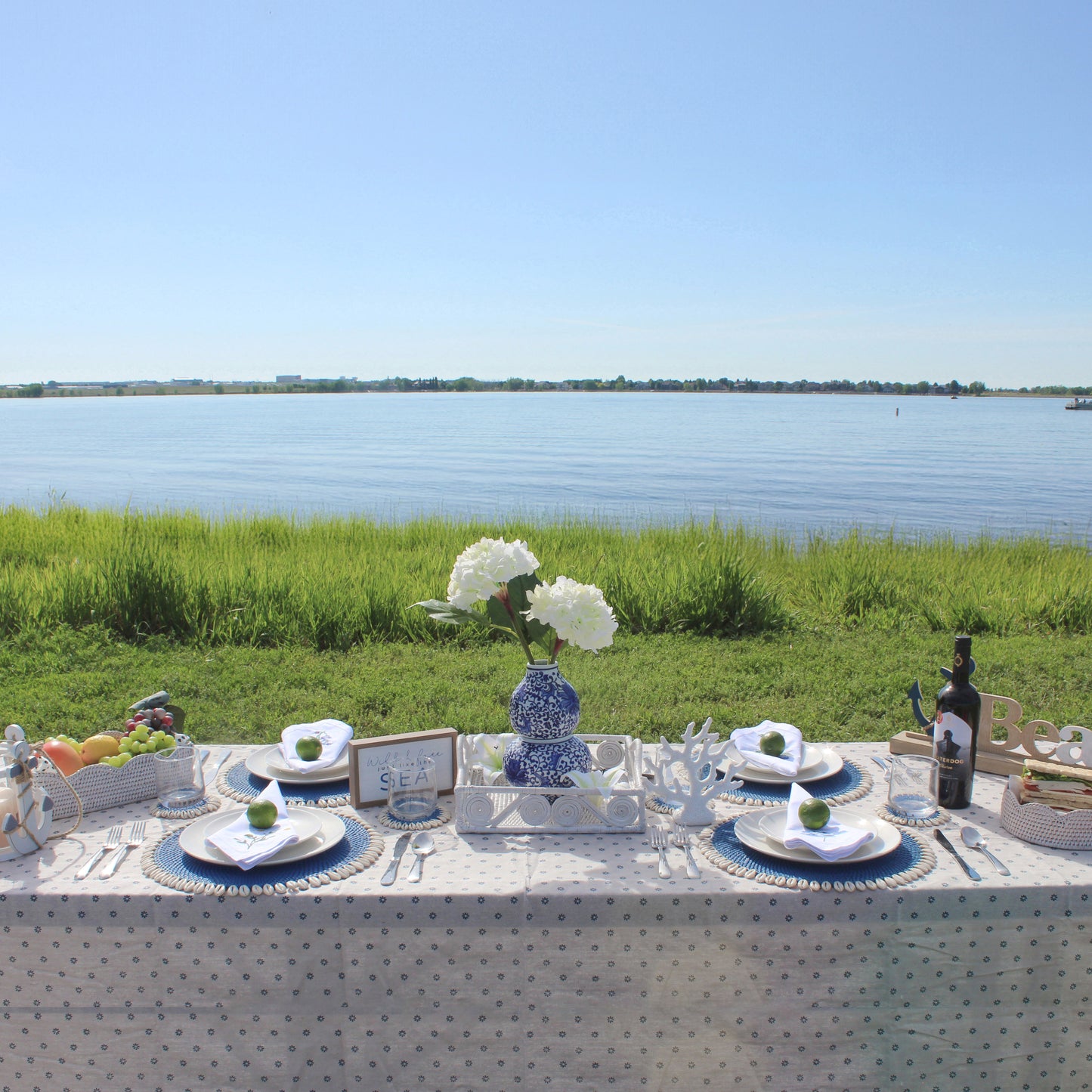 Dinning-Table-Setting-Luxury-High-Quality-Handmade-Sustainable-Blue-Rattan-Seashell-Coaster-2