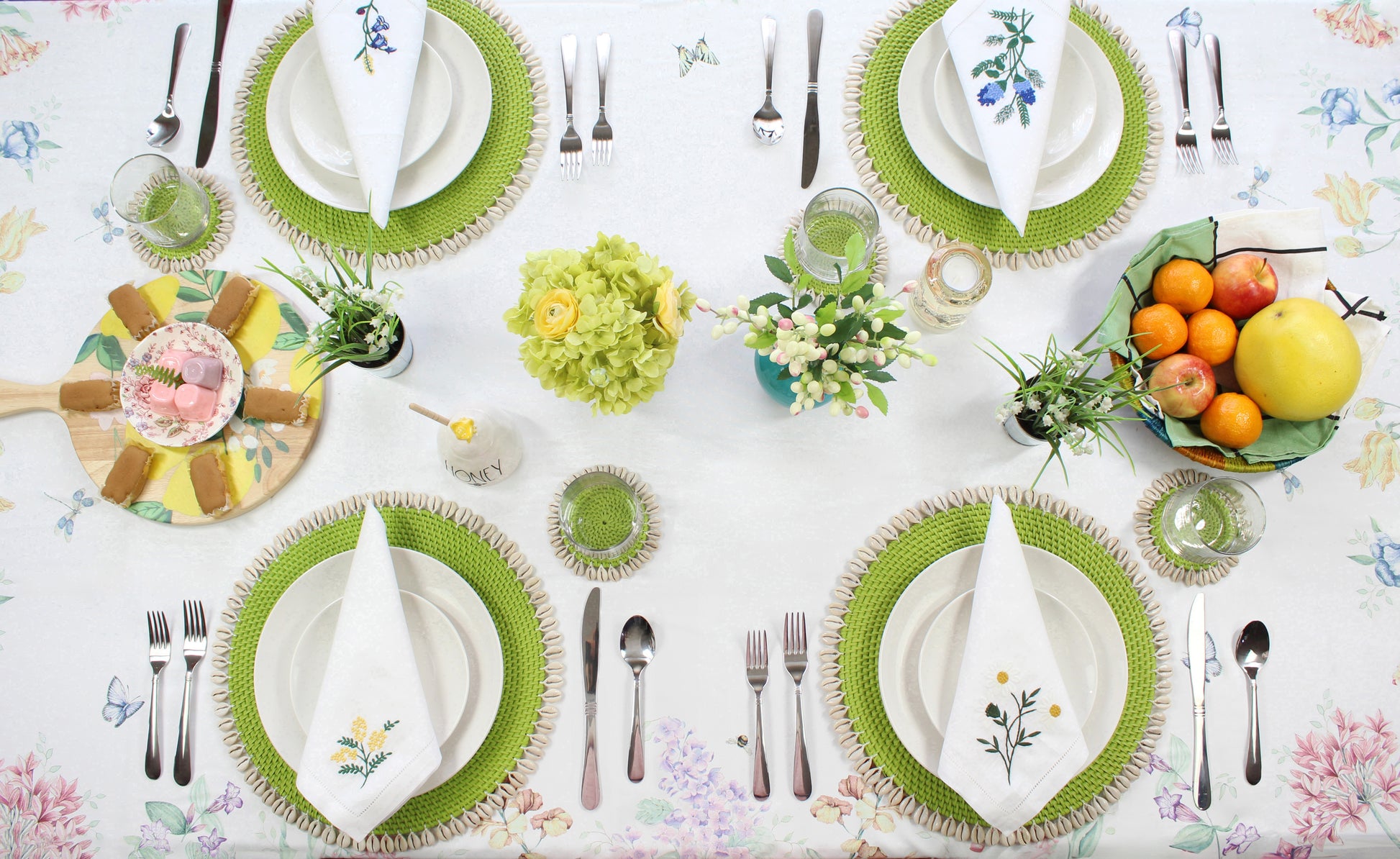 Dinning-Table-Setting-Luxury-High-Quality-Handmade-Sustainable-Green-Rattan-Seashell-Placemat-8