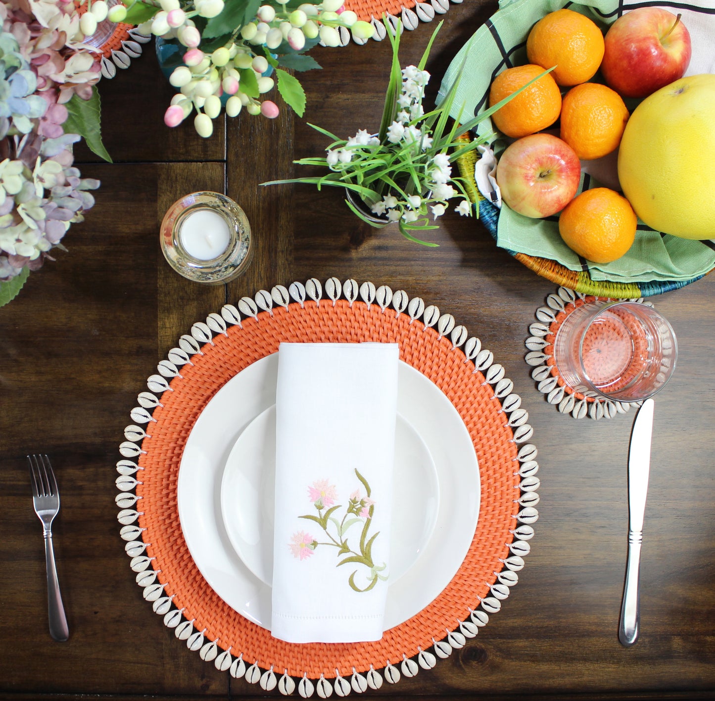 Dinning-Table-Setting-Luxury-High-Quality-Handmade-Sustainable-Orange-Rattan-Seashell-Placemat-7