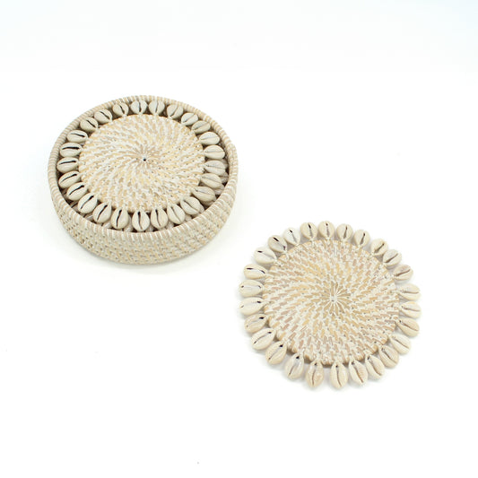 Dinning-Table-Setting-Luxury-High-Quality-Handmade-Sustainable-Whitewash-Rattan-Seashell-Coaster-1