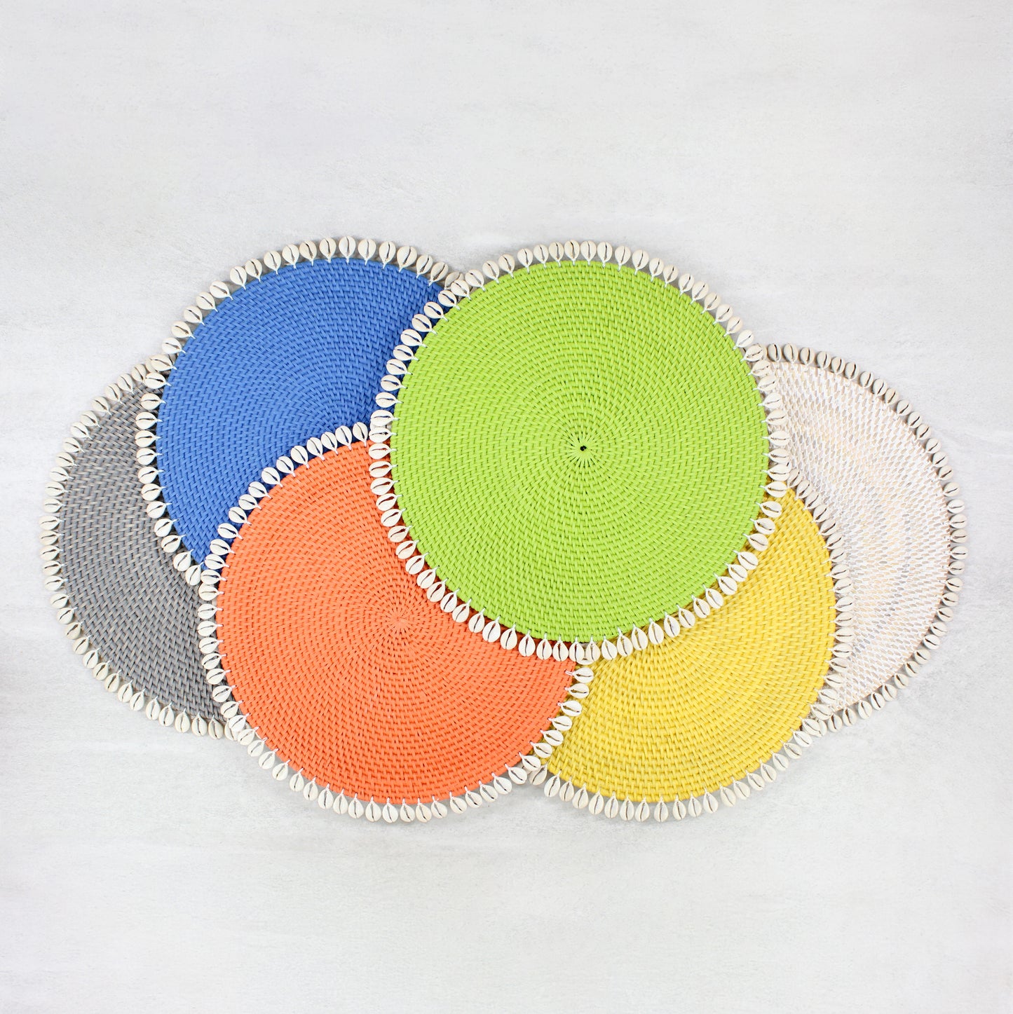 Handwoven_Rattan_Seashell_Sustainable_Placemat-Interial_Design-Colorful-01