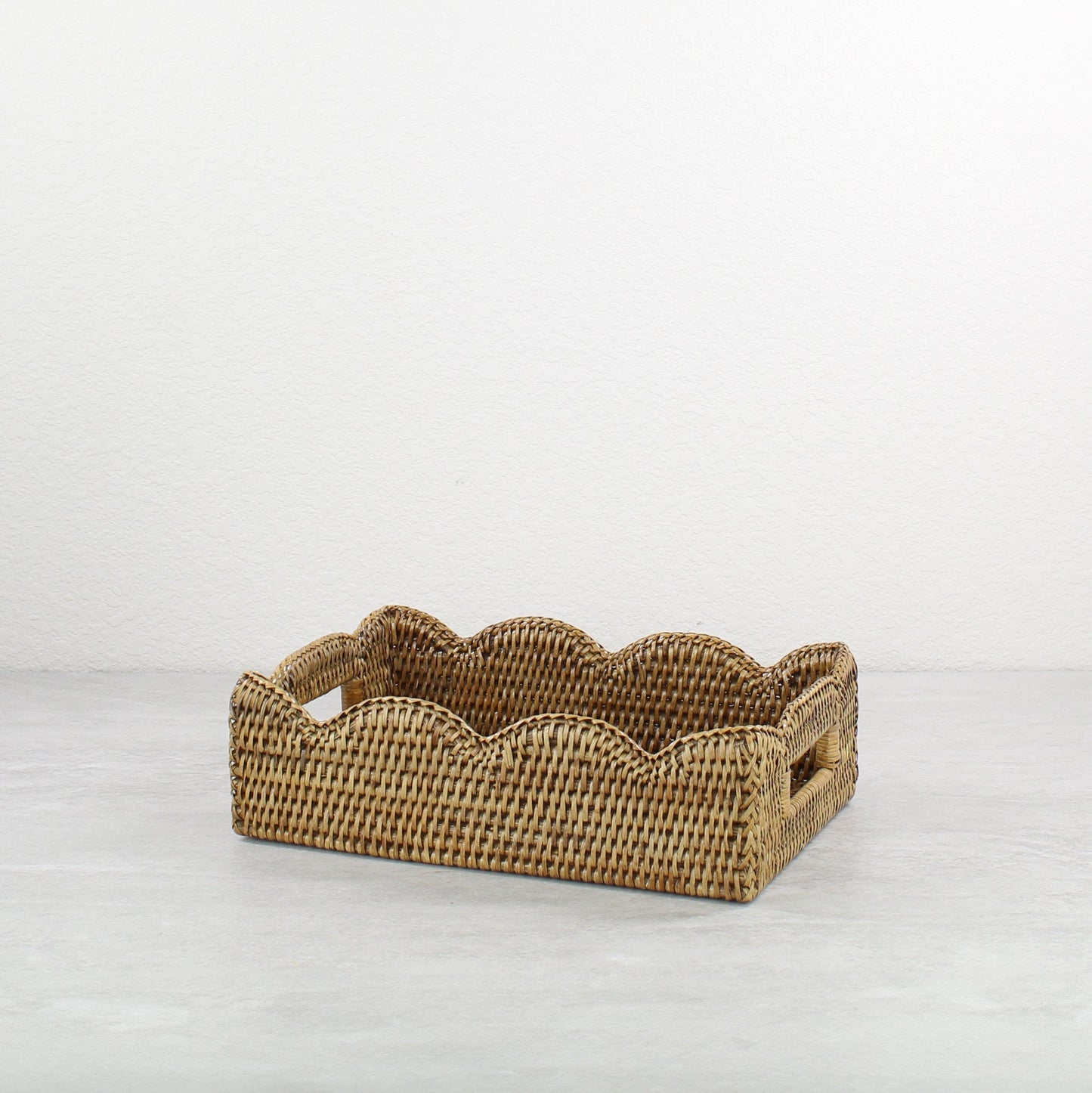 Lace_Scalloped-Rattan-Tray-Close_Weaving-Medium-Honey_Brown-rectangle-with-Handles-04