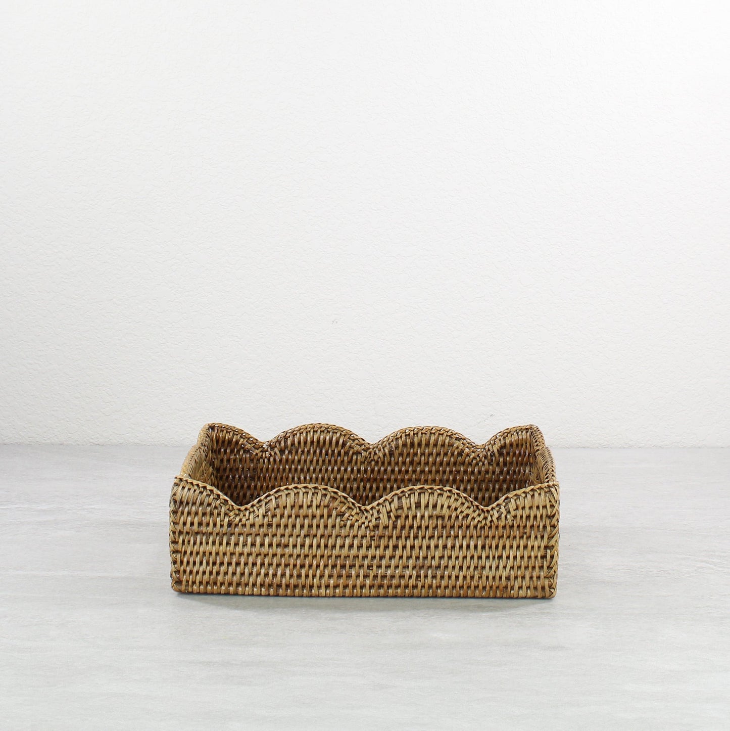 Lace_Scalloped-Rattan-Tray-Close_Weaving-Medium-Honey_Brown-rectangle-with-Handles-06