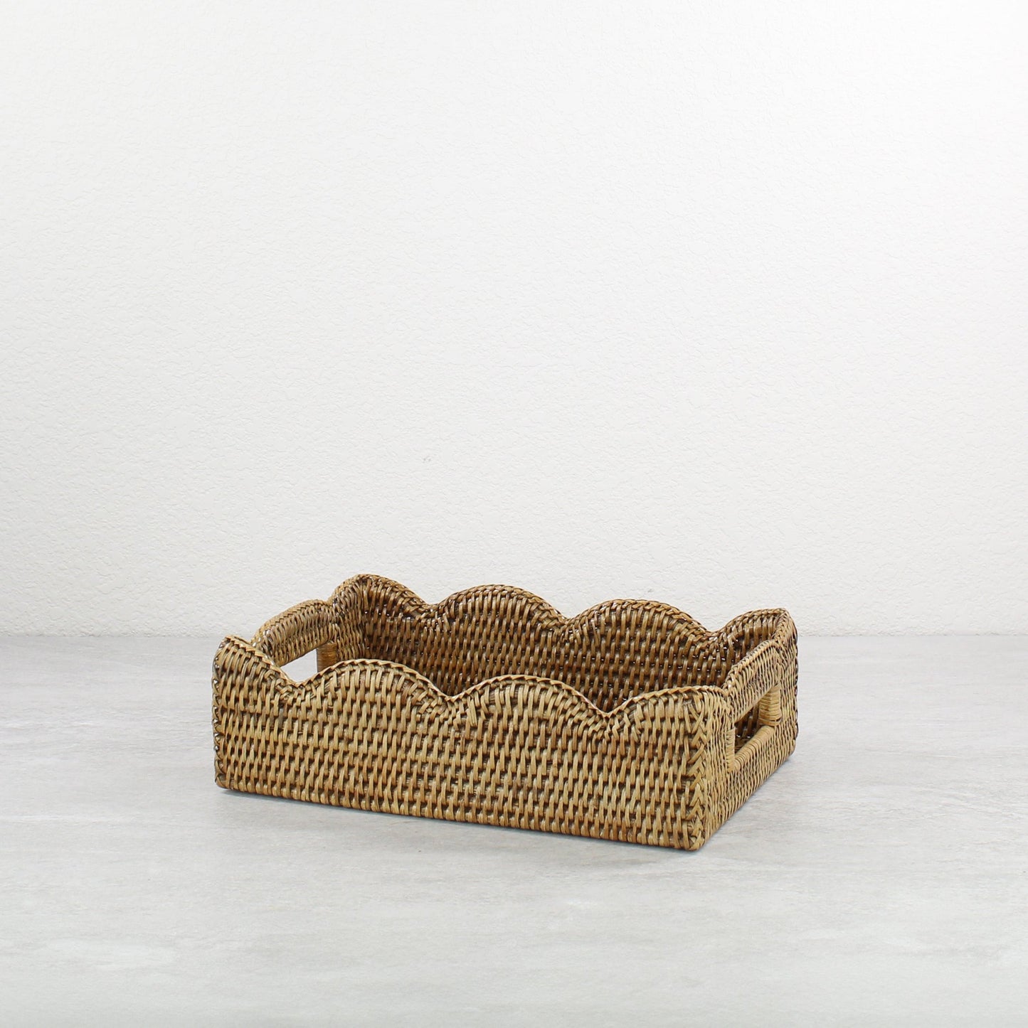 Lace_Scalloped-Rattan-Tray-Close_Weaving-Medium-Honey_Brown-rectangle-with-Handles-09