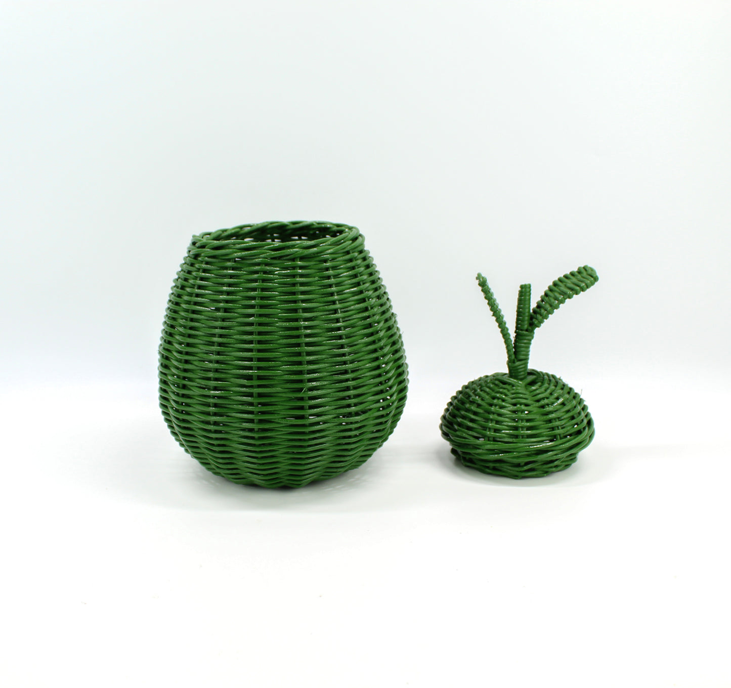 Rattan-Pear-Basket-04