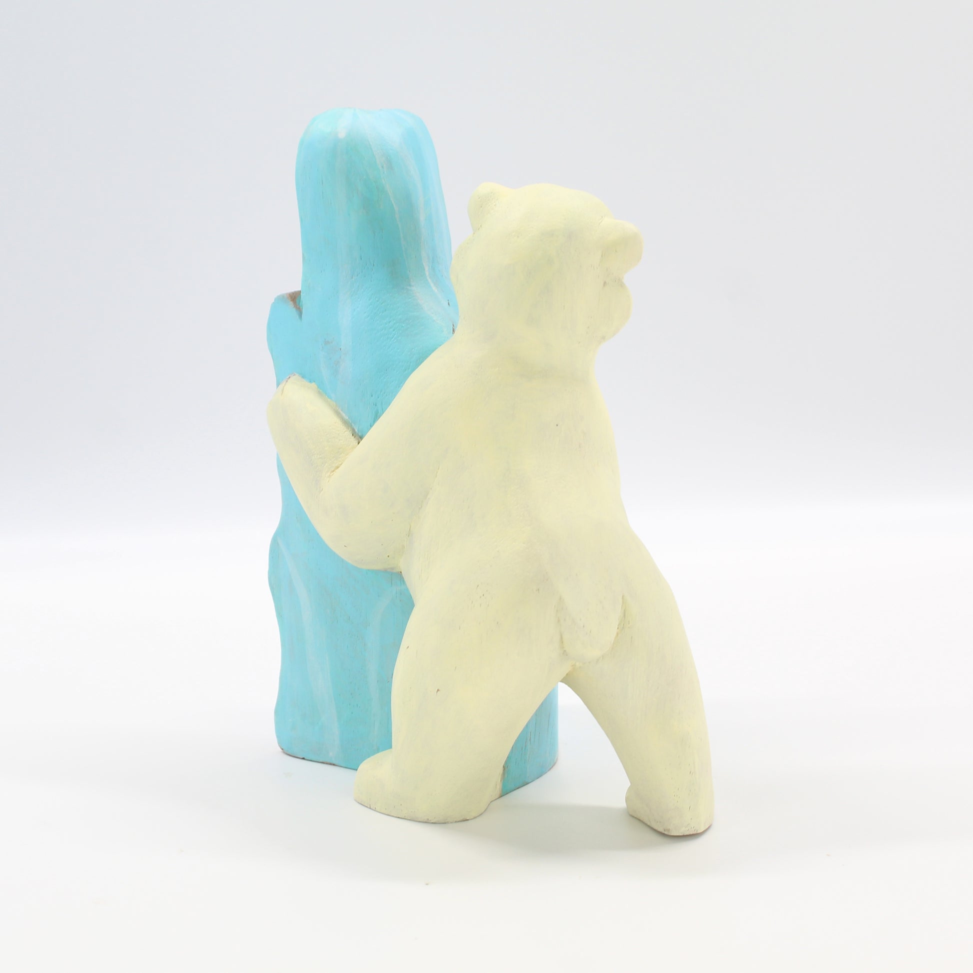 Polar_Bear_Sculpture-03