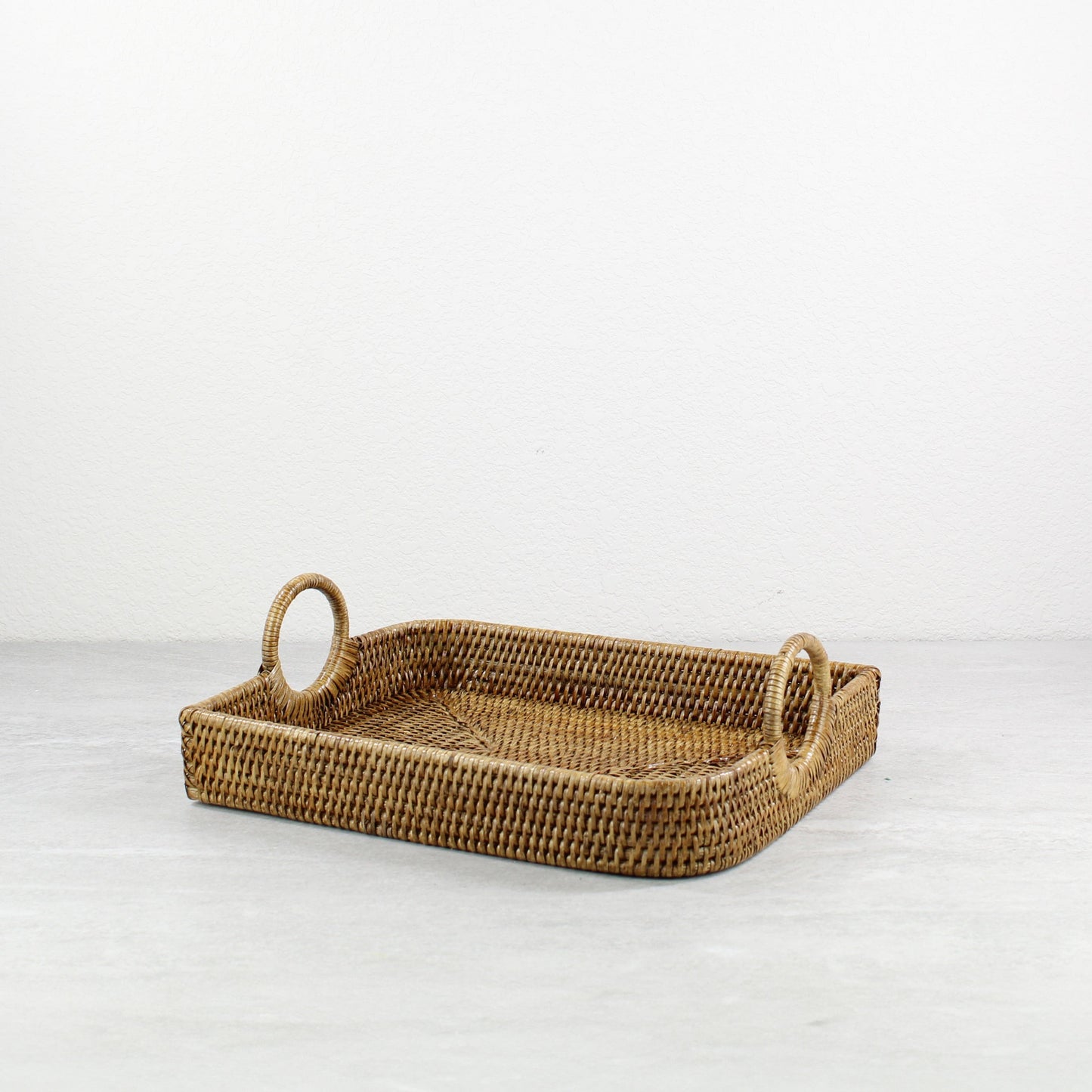 Rattan-Small-Leaf-Shape-Tray-Whitewash_SageLeaf_HoneyBrown-012