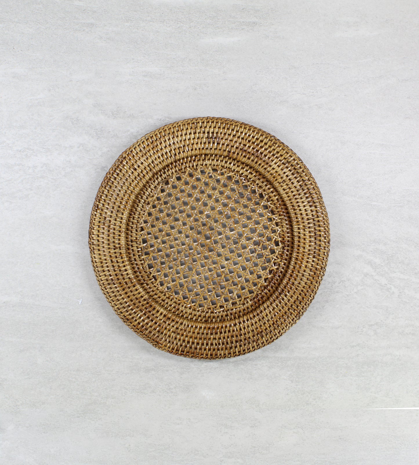 Rattan-Underplate-Placemat-Charger-Sustainable-Home-Organizing-HoneyBrown-002