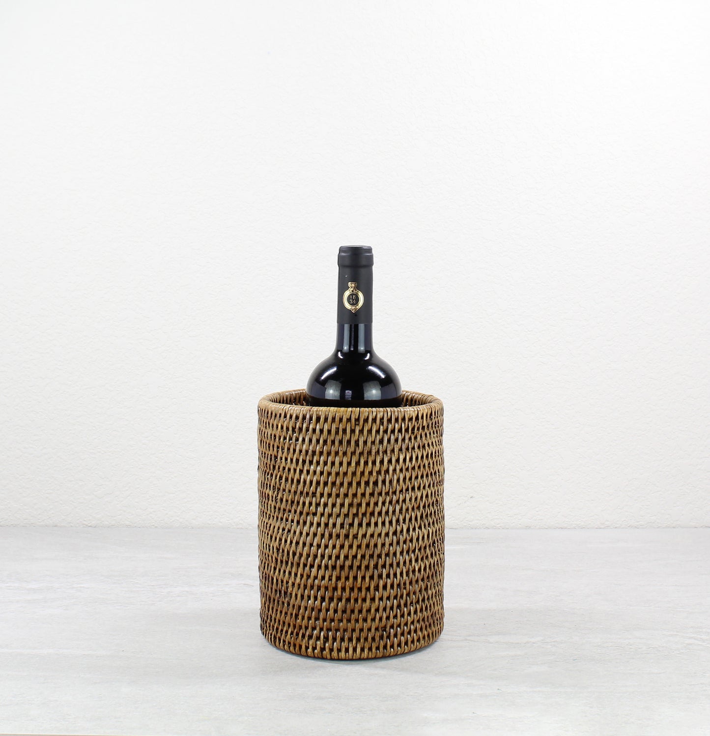 Rattan-Wine-Bottle-Holder-Sustainable-Luxury-Home-Organizing-Colorful-008