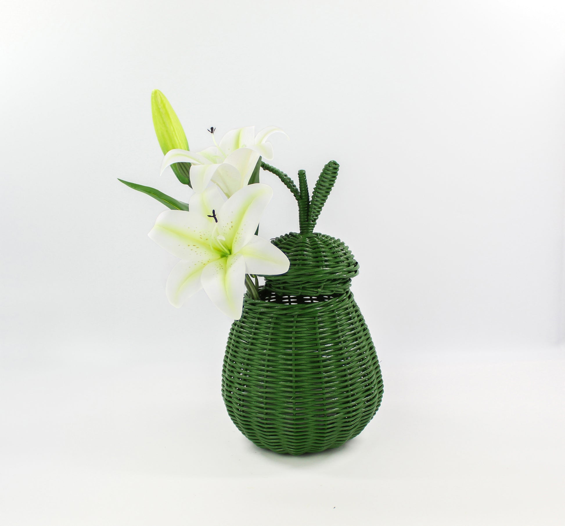 Rattan-Pear-Basket-02