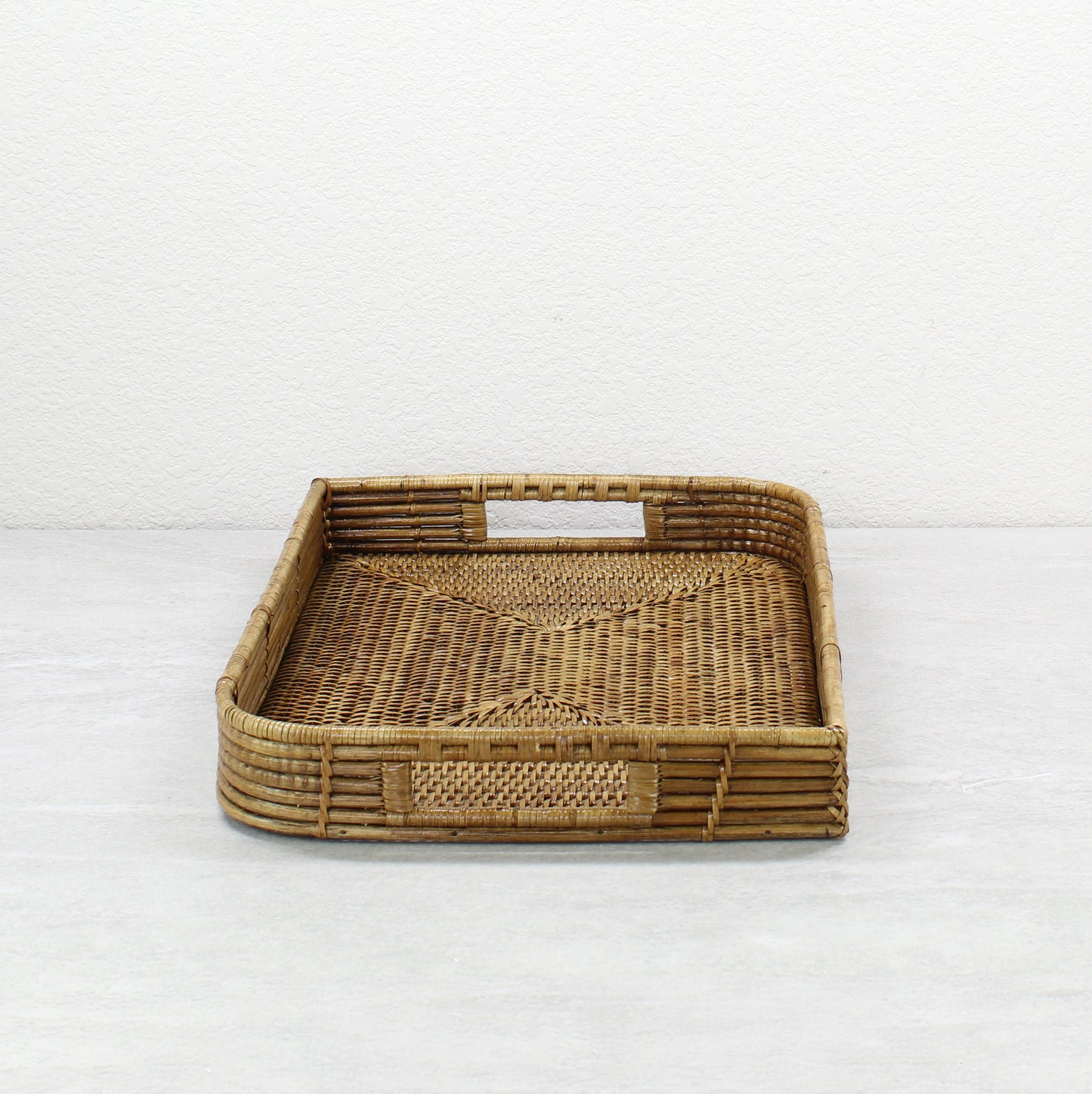 Leaf Shaped Mixed Textures Rattan Tray with Handles for Coffee Table/Ottoman