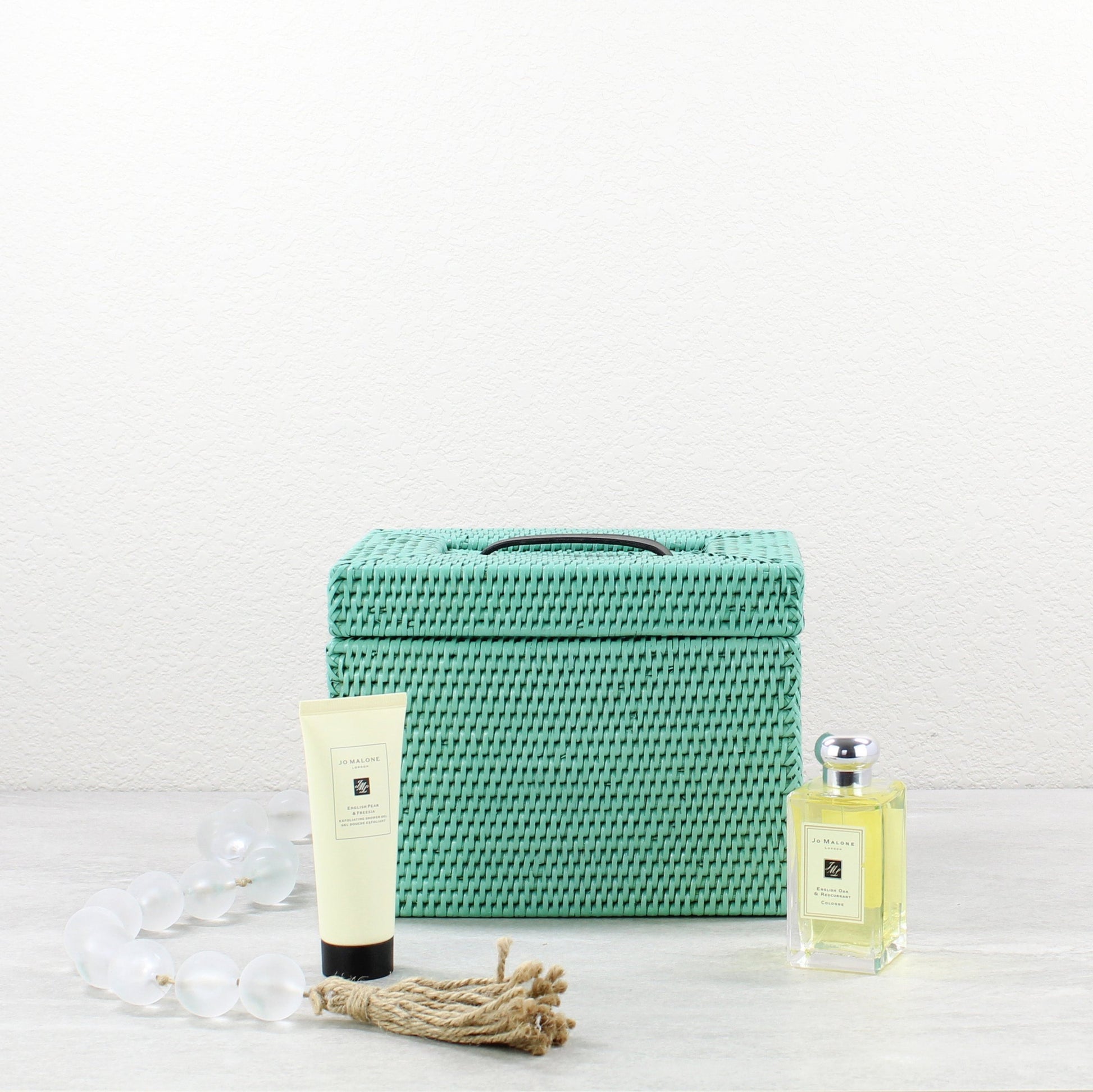 Rattan_Makeup_Box_with_Lid_No_Insert_-Sustainable_Home_Organizing-Sea_Glass-001