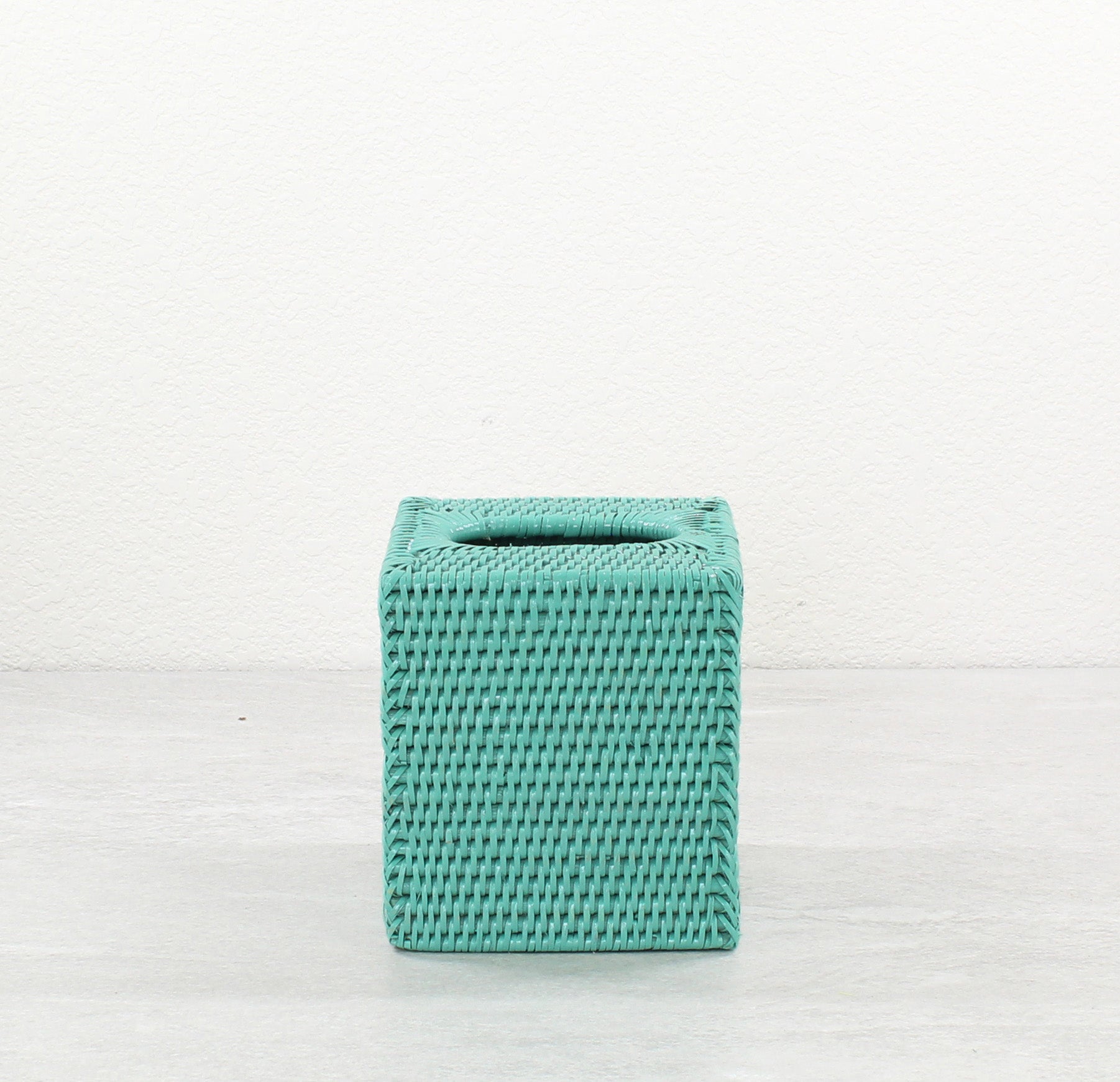 Rattan_Tissue_Box-Sustainable_Home_Organizing-Sea_Glass-02