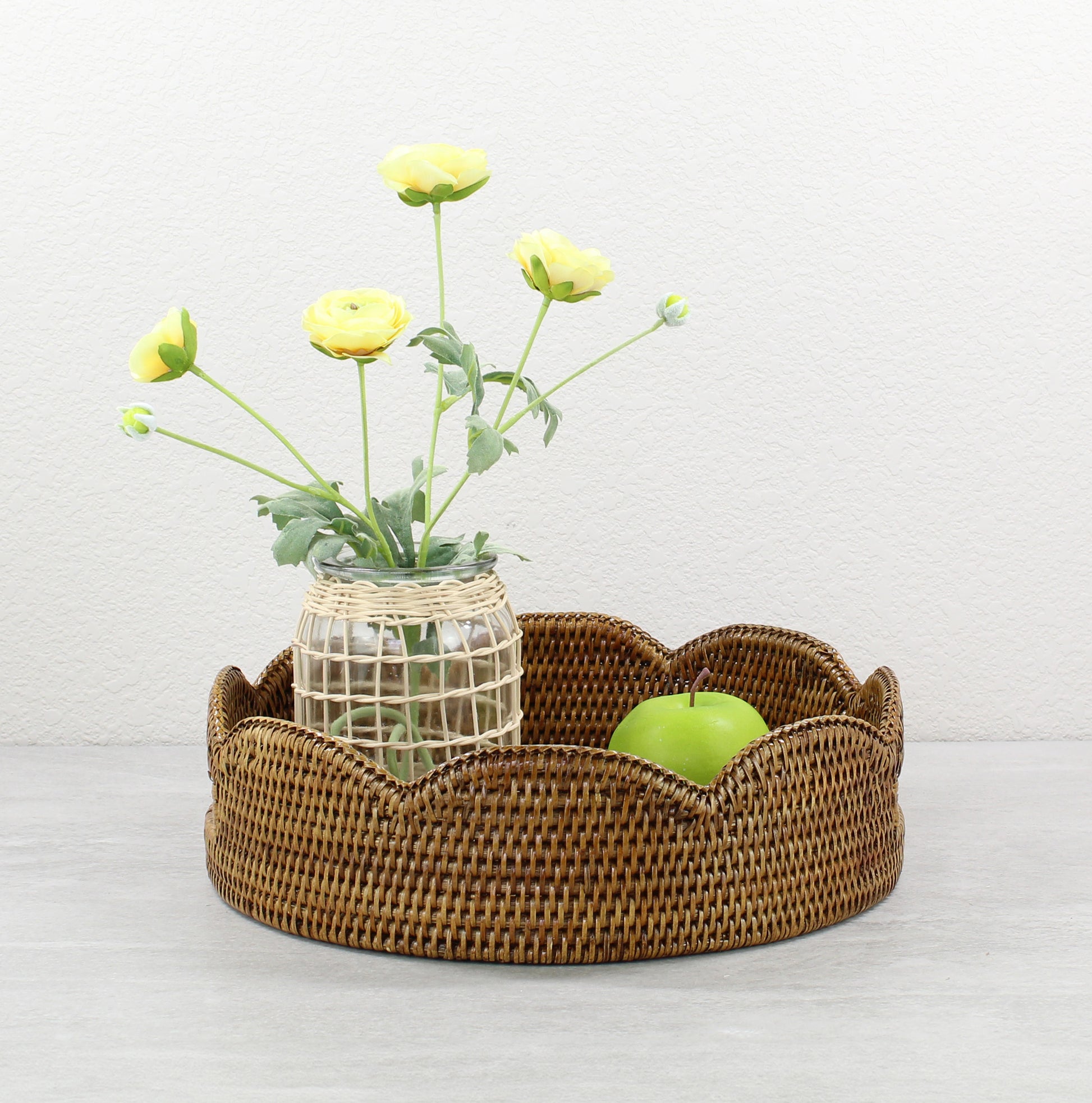 Round-Scalloped-Rattan-Tray-Sustainable-Home-Organizing-Medium-HoneyBrown-006