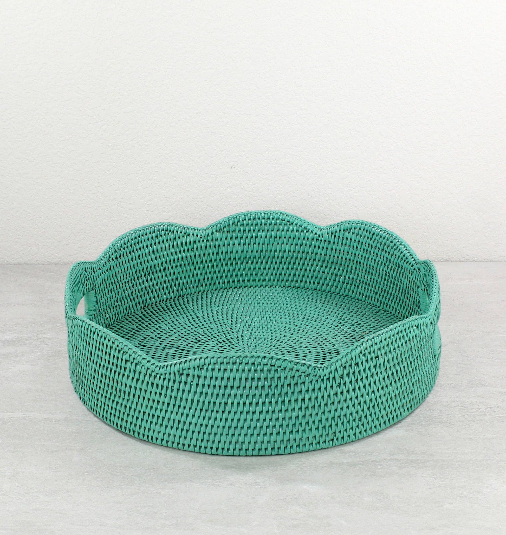 Round_Scalloped_Rattan_Tray-Sustainable_Home_Organizing-Large-Sea_Glass-009