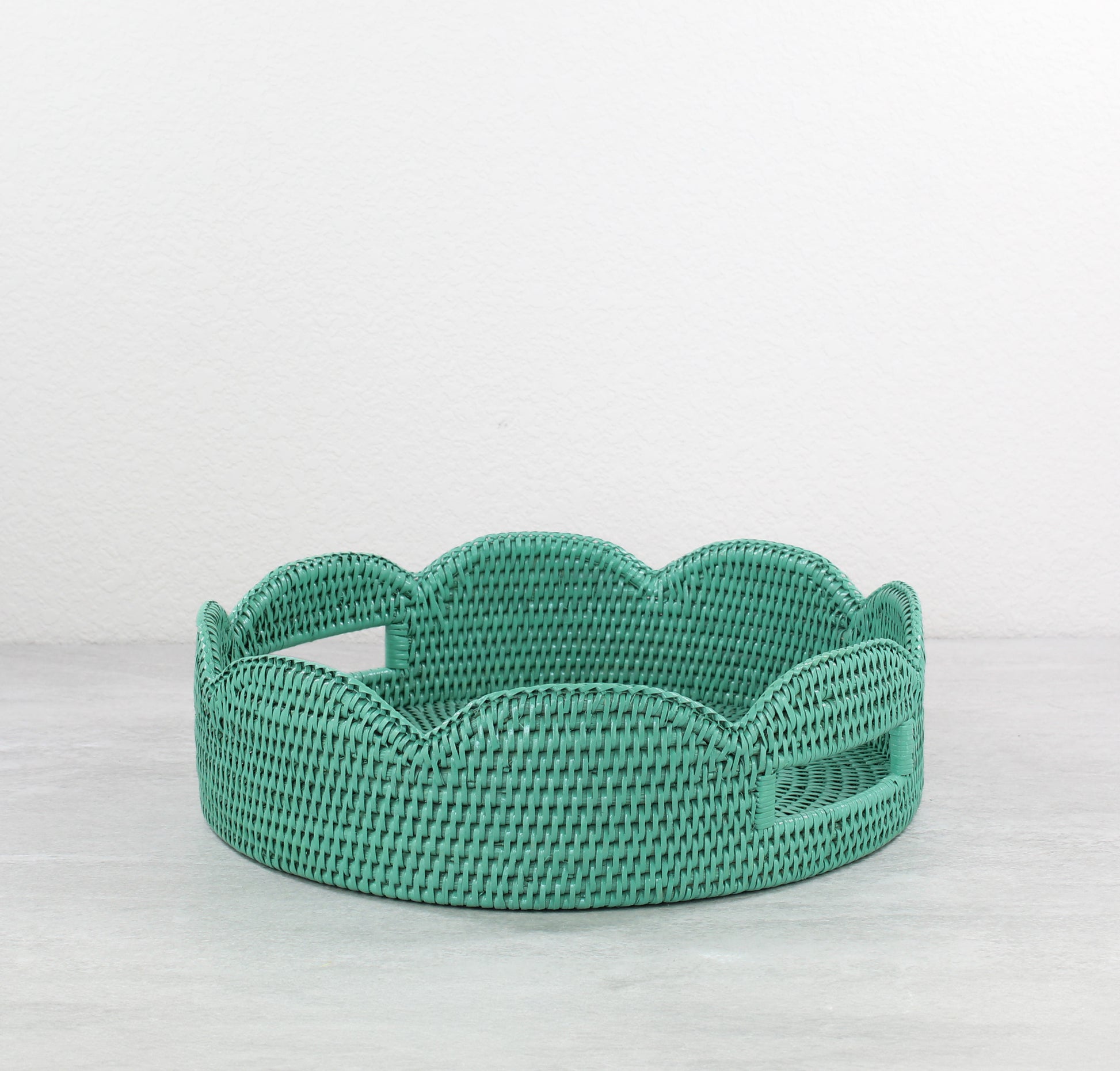 Round_Scalloped_Rattan_Tray-Sustainable_Home_Organizing-Medium-Sea_Glass-004