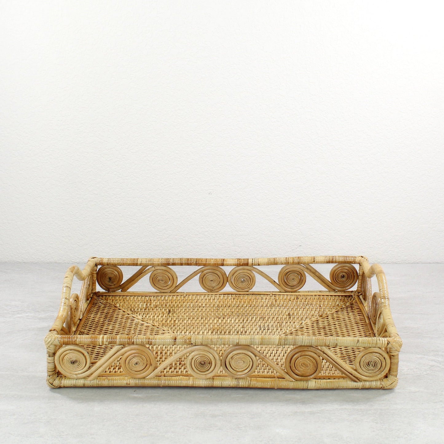 Swirly_Tray-Rectangle-39.5cm-Rattan_Bottom-Luxury_Mid-century_Modern_Home_Organizing-natural-003