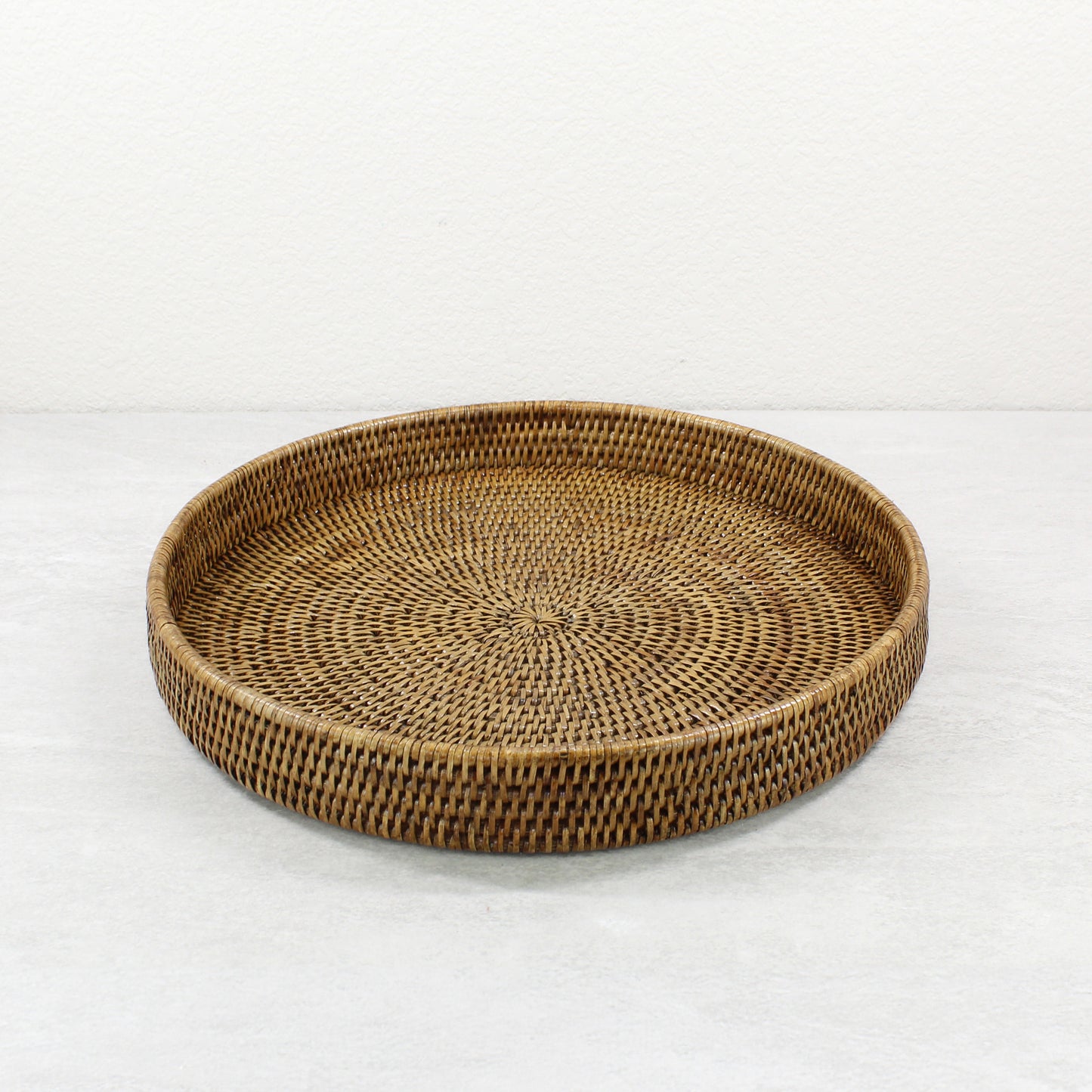 Tight-Woven-Round-Rattan-Tray-Sustainable-Home-Organizing-Colorful-Medium-009