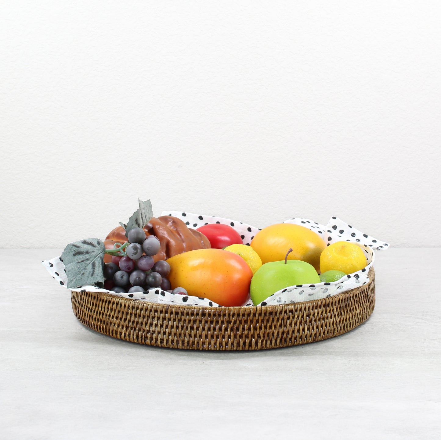 Tight-Woven-Round-Rattan-Tray-Sustainable-Home-Organizing-Colorful-Medium-018