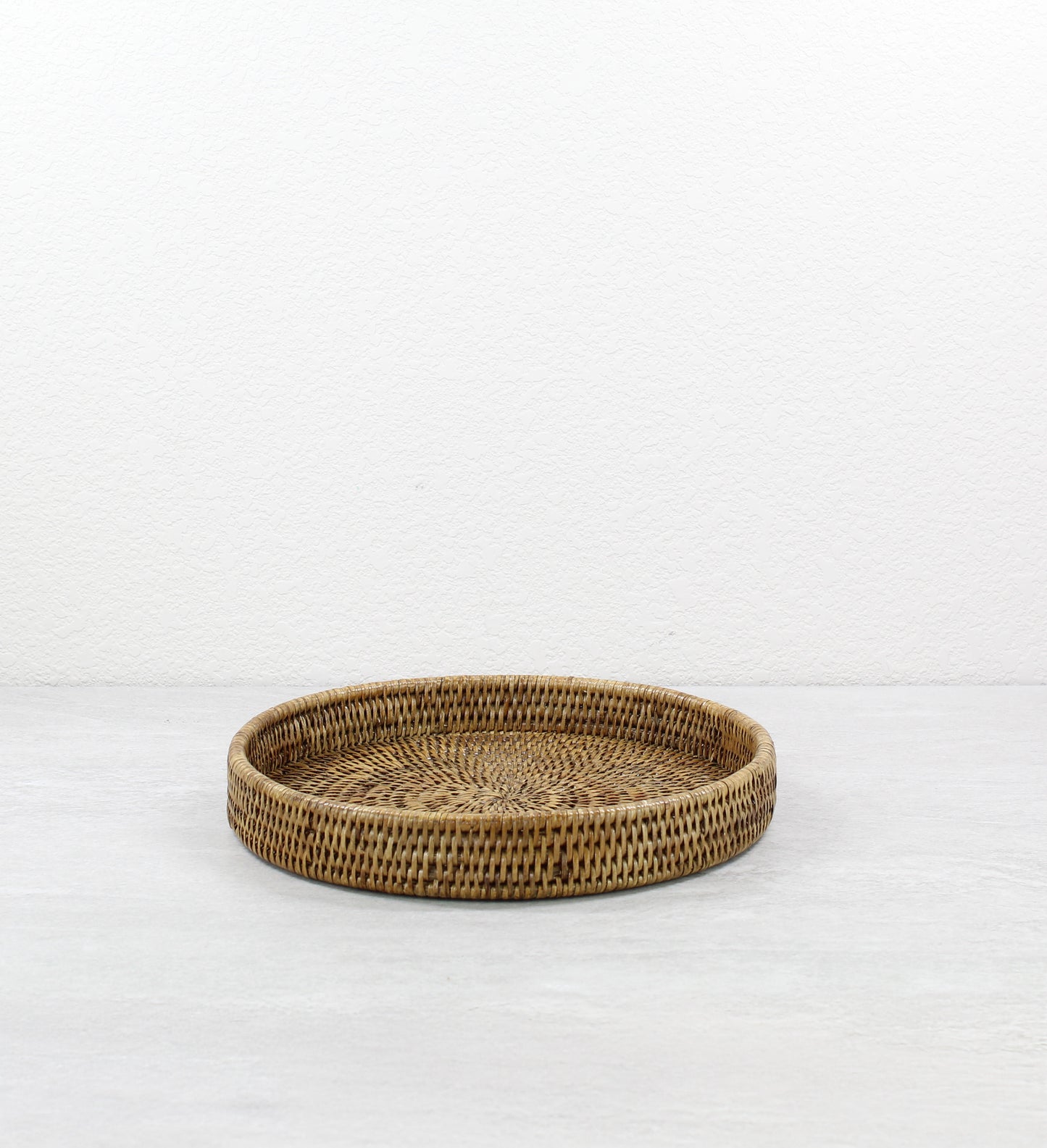 Tight-Woven-Round-Rattan-Tray-Sustainable-Home-Organizing-HoneyBrown-smll-001