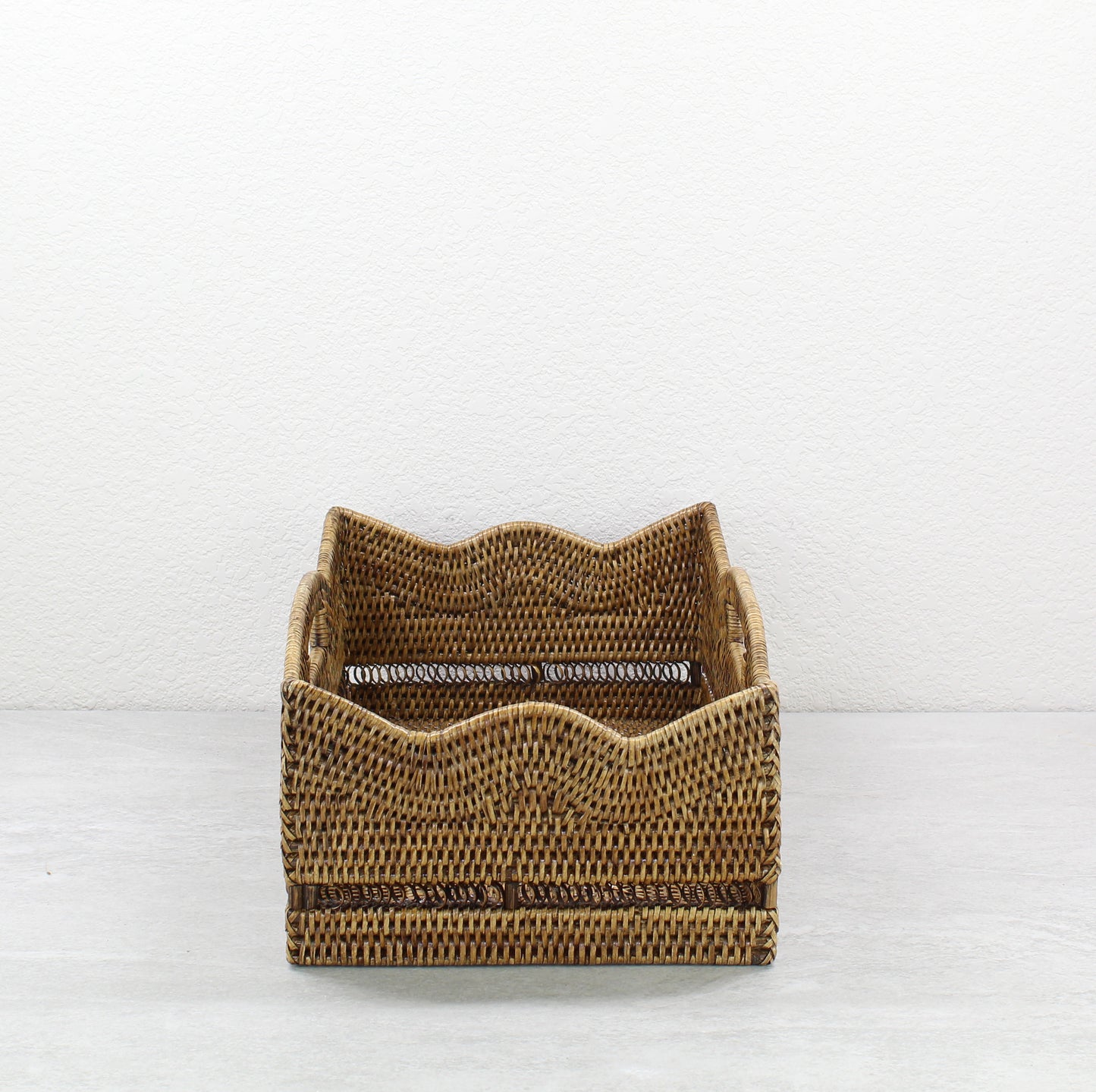 Weaved-Scalloped-Rattan-Tray-with-Handles-for-Coffee-Table-Bed-Serving-Sustaibable-Organization-19